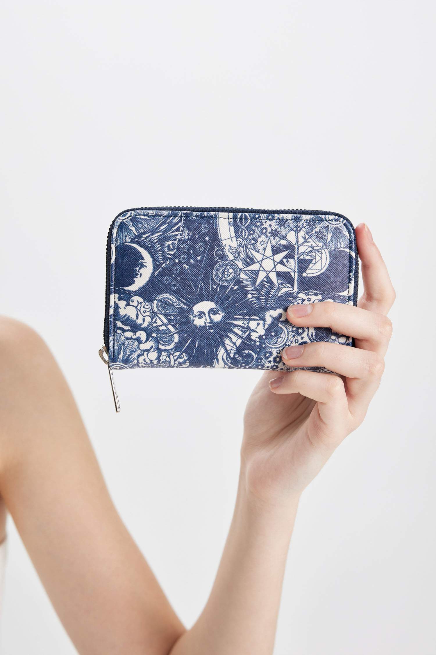 Woman Faux Leather Wallets