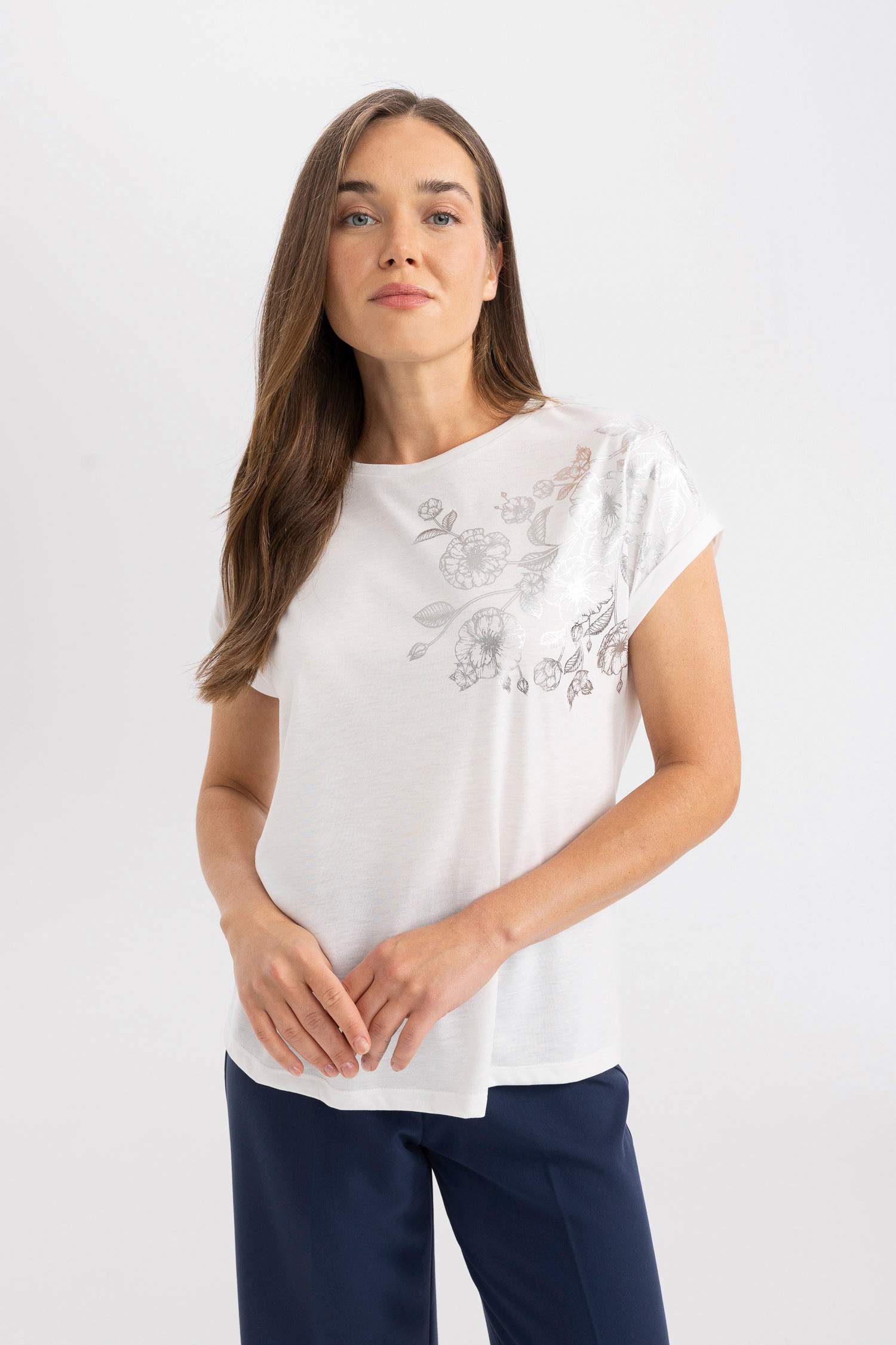 Bisiklet Yaka Kısa Kollu Tişört