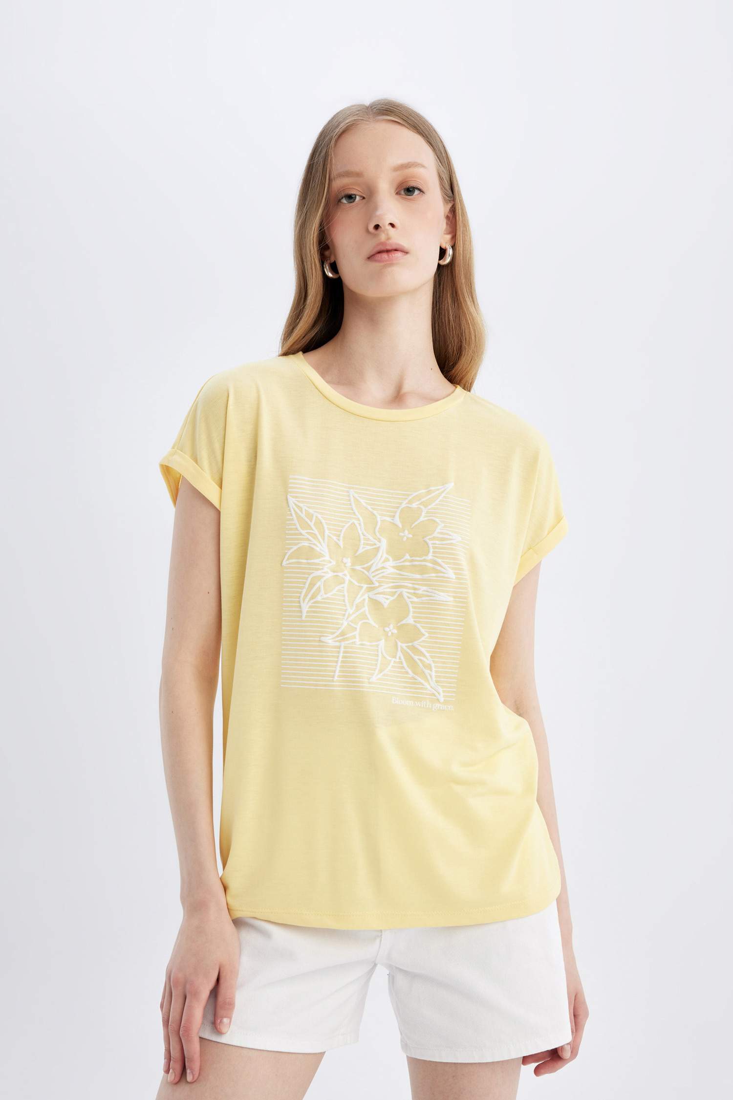 Футболка с круглым вырезом