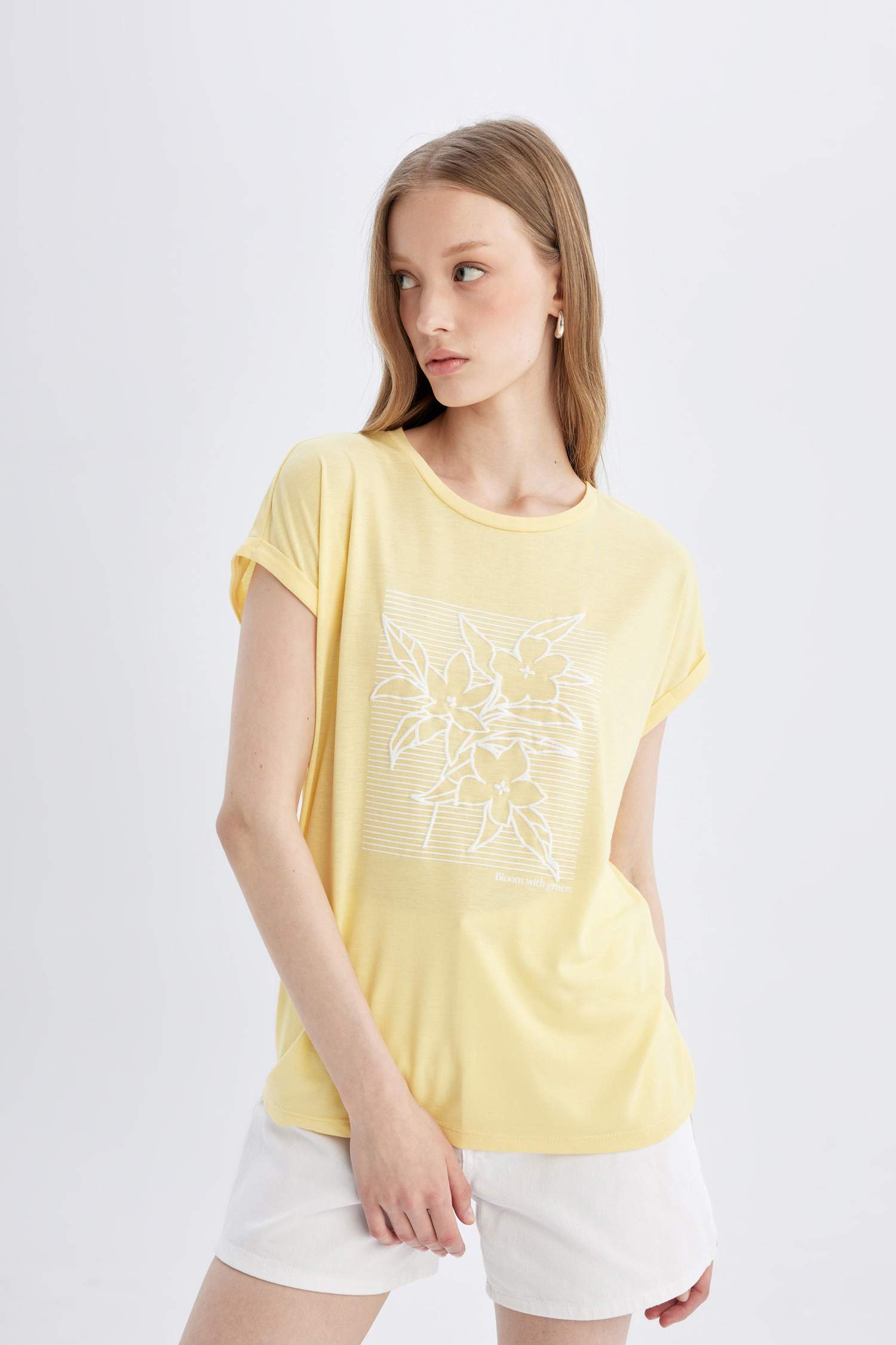 Футболка с круглым вырезом