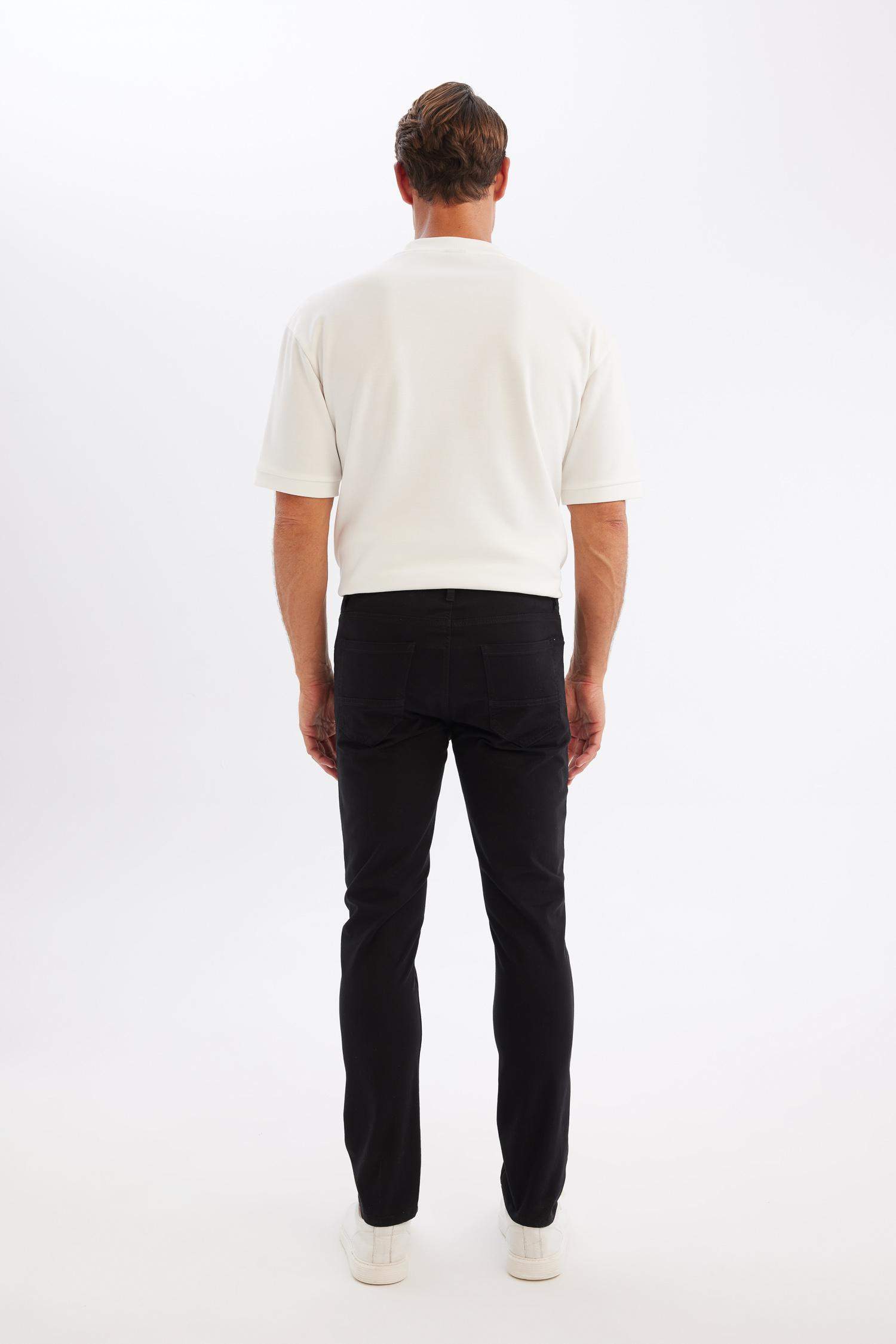 سروال تشينو برجل ضيق