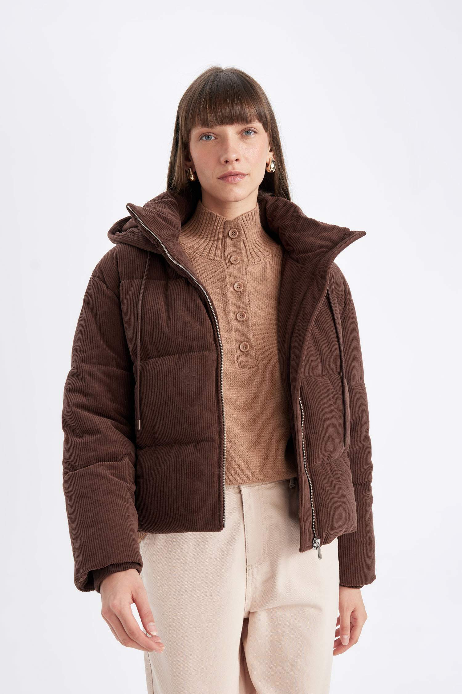 Kadife Şişme Mont Kapüşonlu Fermuarlı Cepli