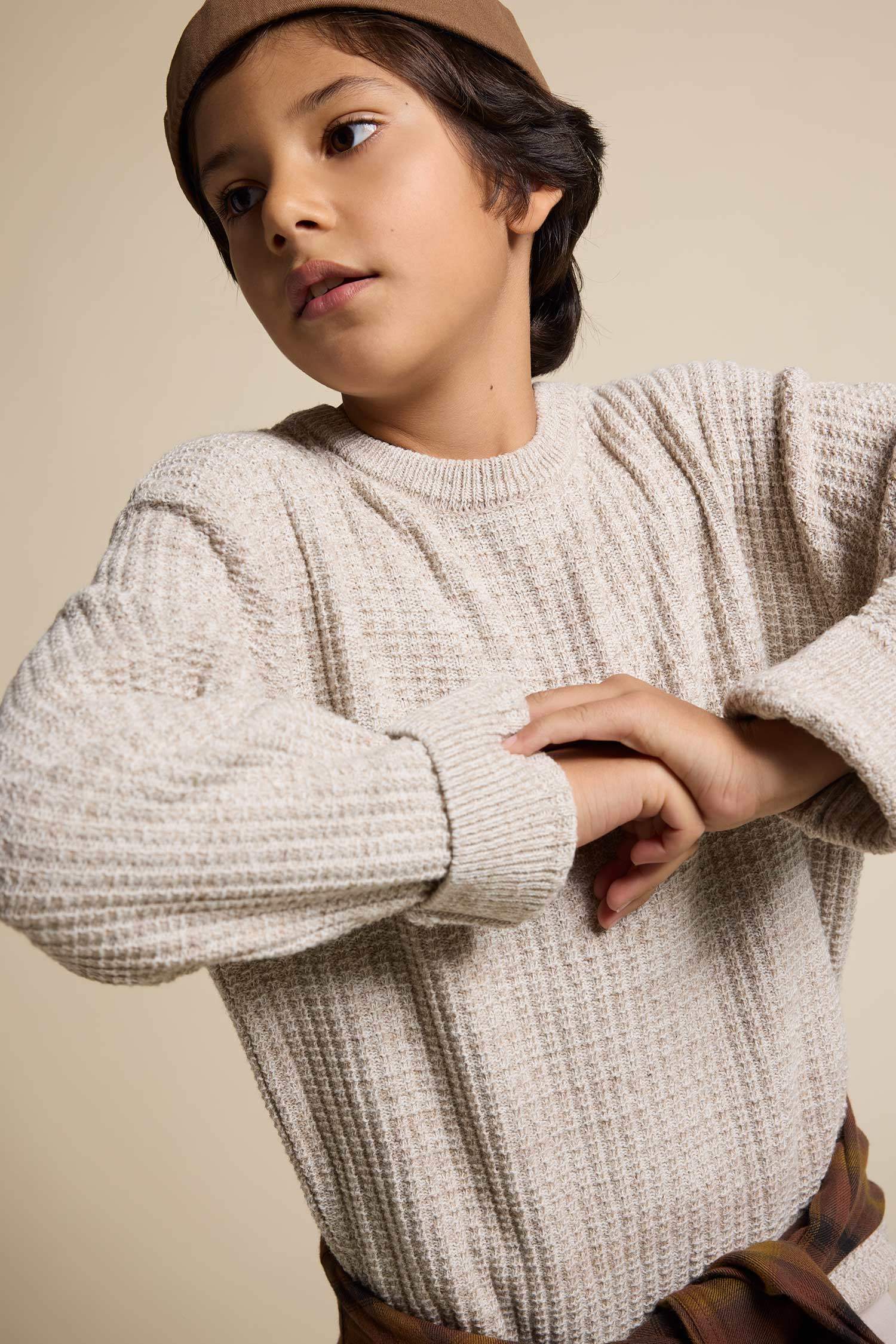 Свитер базовый с круглым вырезом для мальчиков