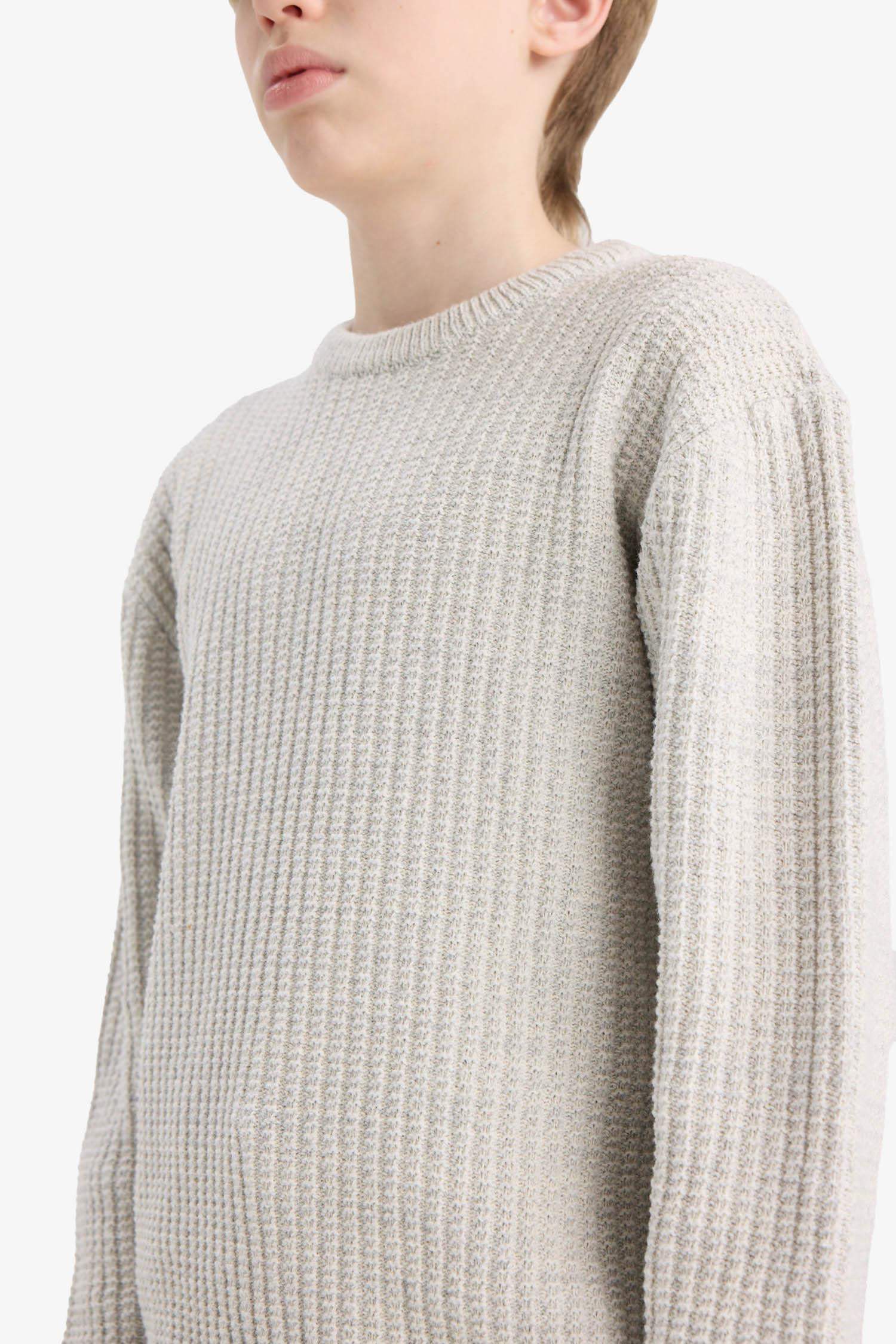 Erkek Çocuk Gri Bisiklet Yaka Basic Düz Triko Kazak