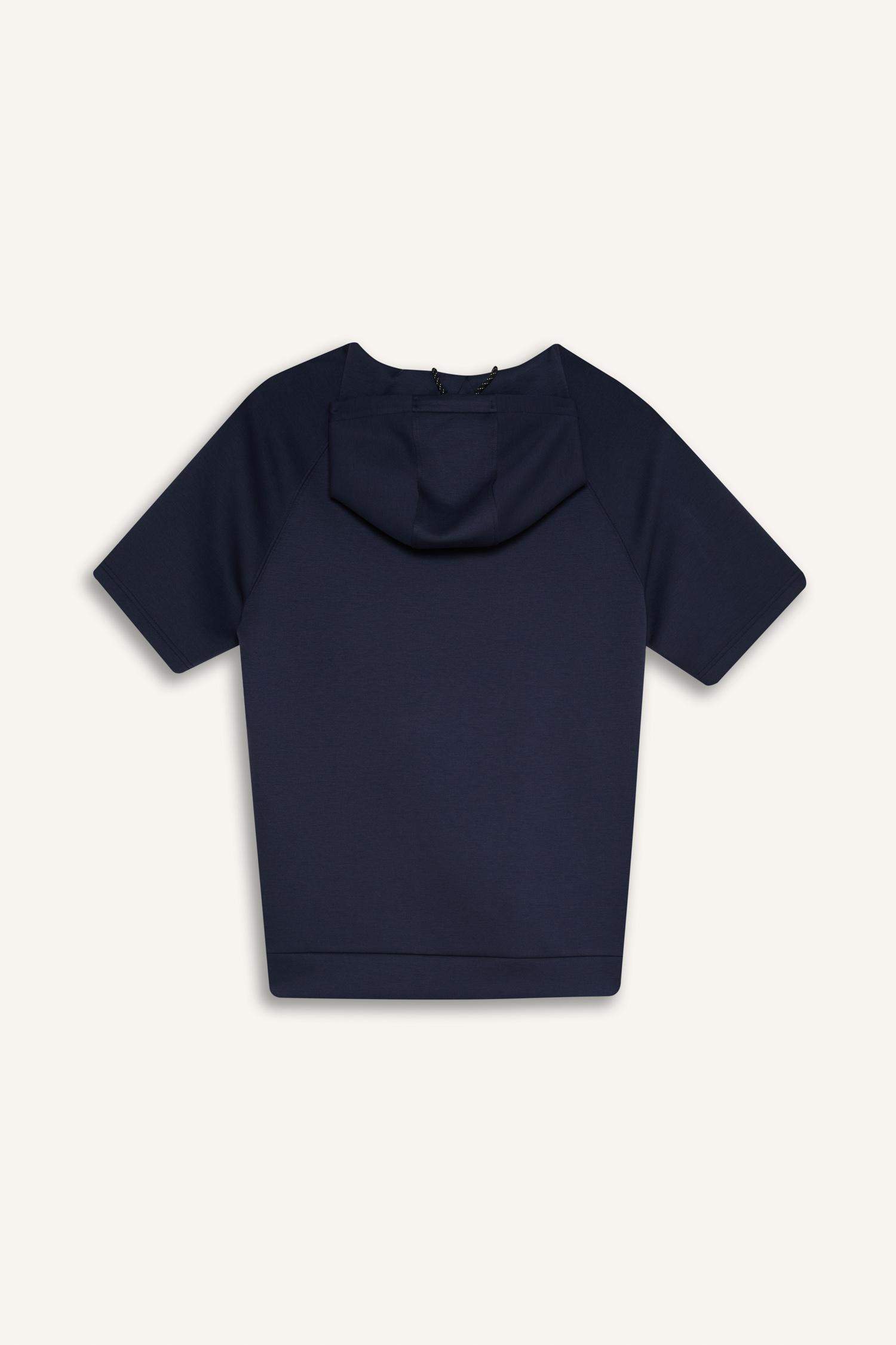 бас киімді скуба Футболка