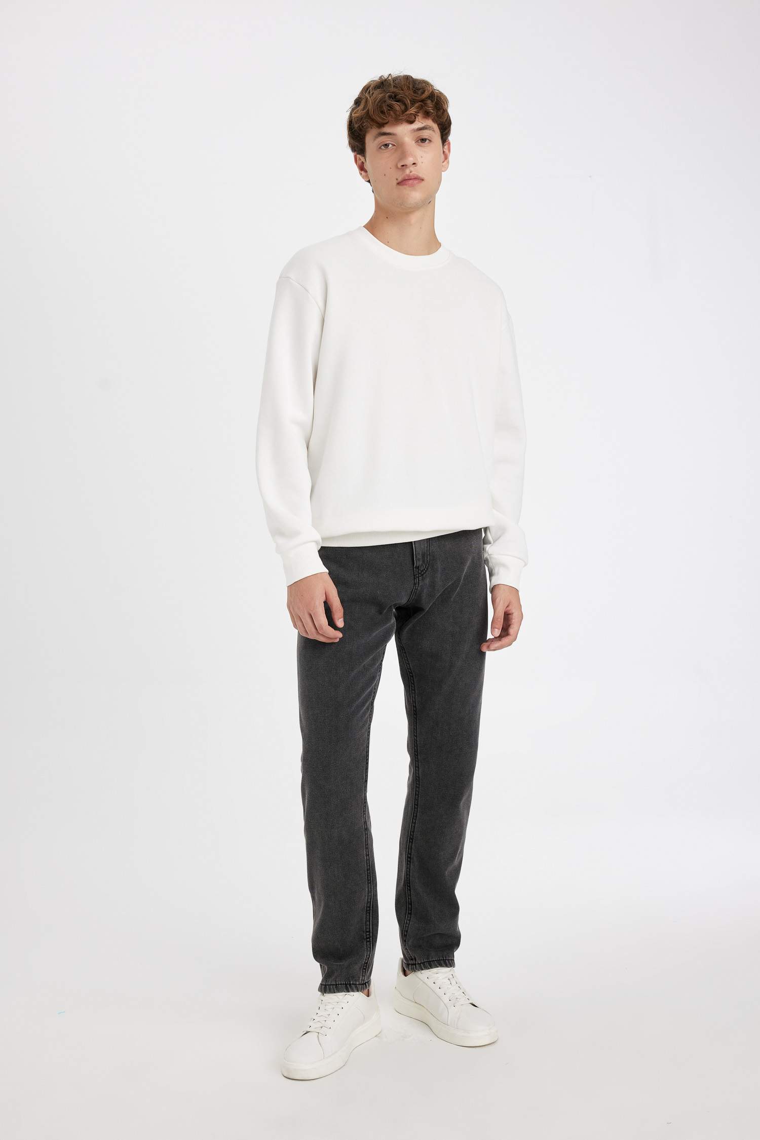 Jean noir Coupe régulière