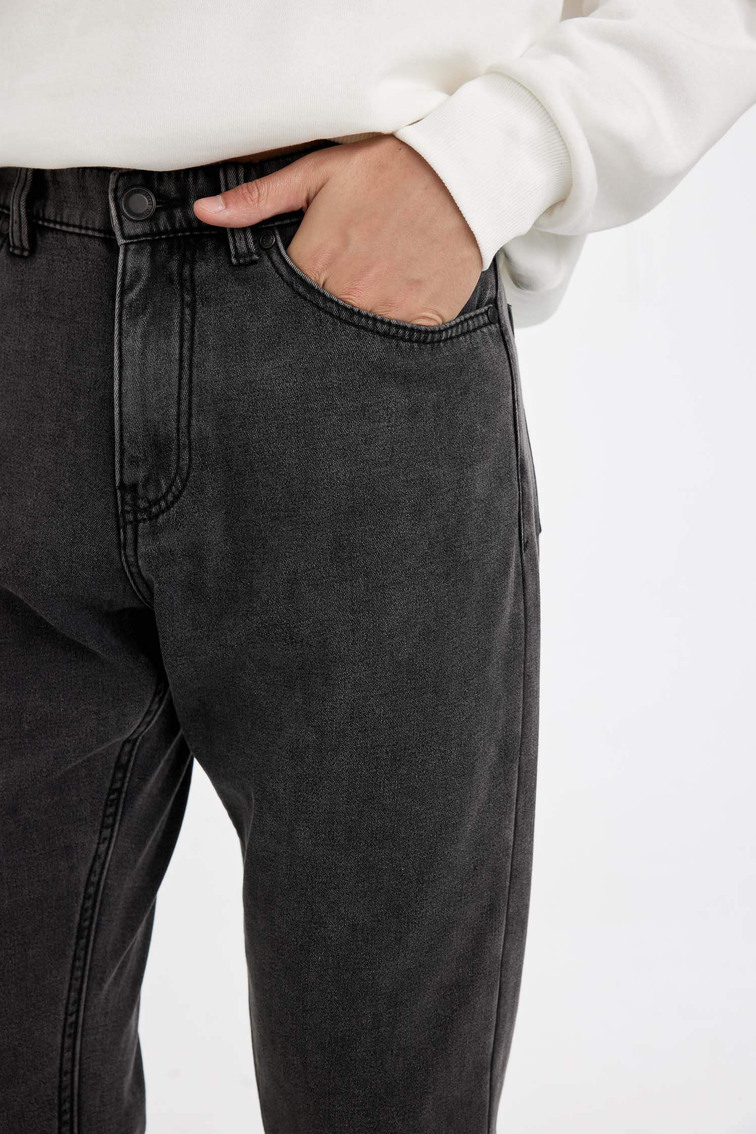 Jean noir Coupe régulière