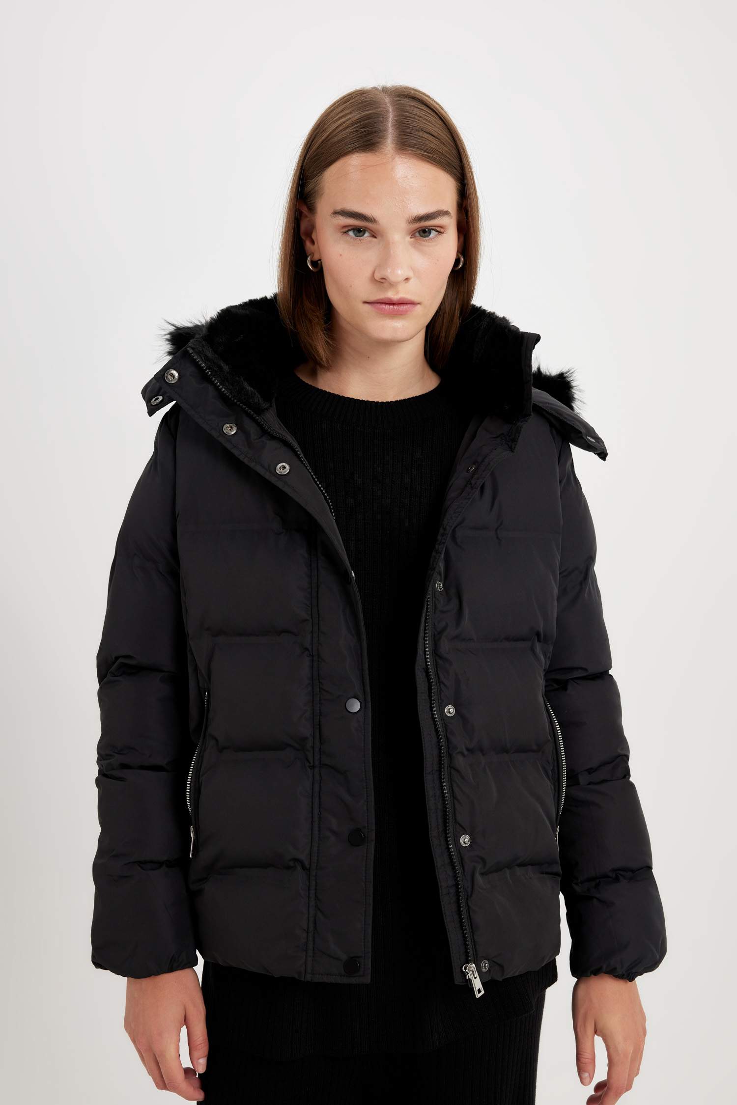 бас киімді Пальто