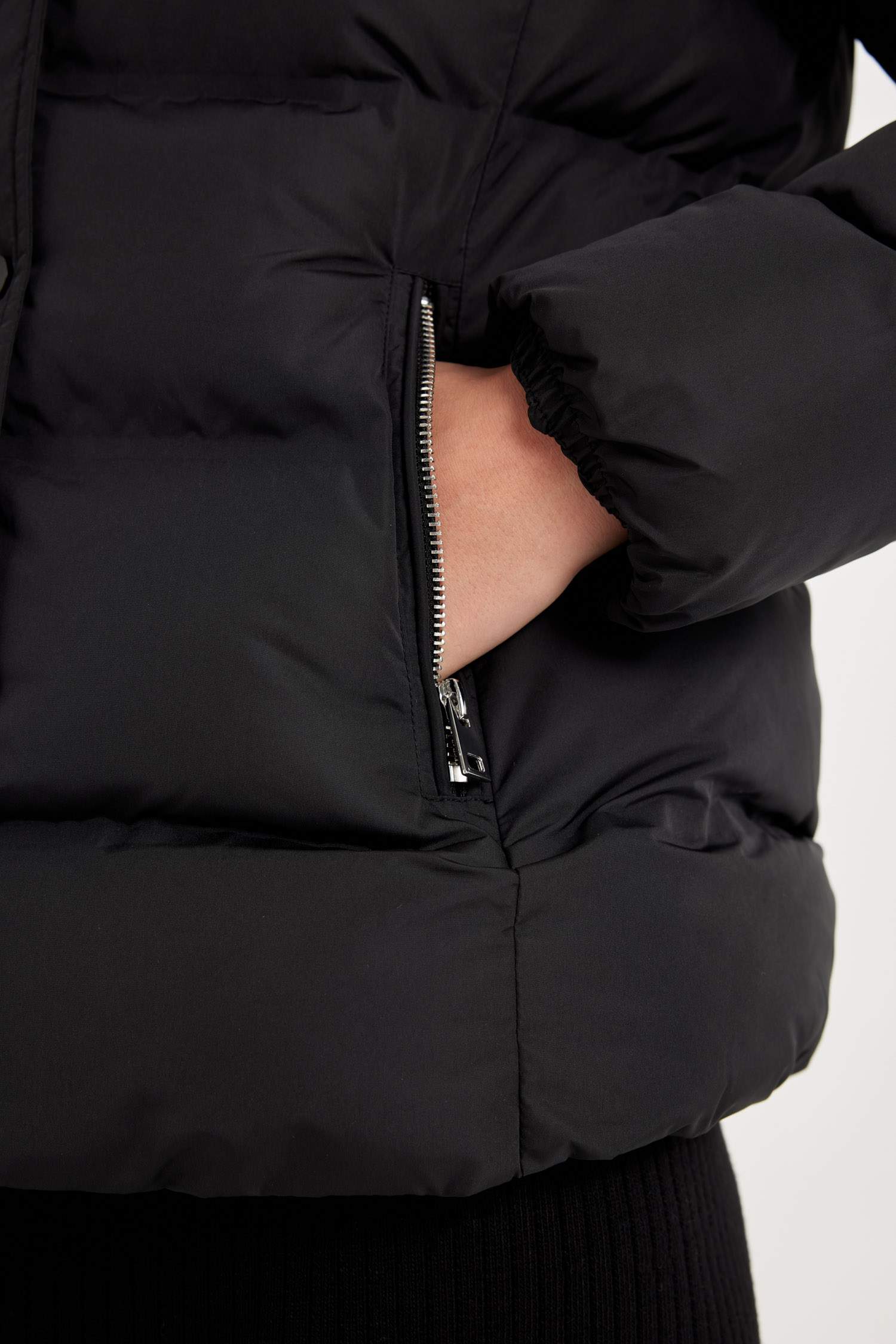 бас киімді Пальто