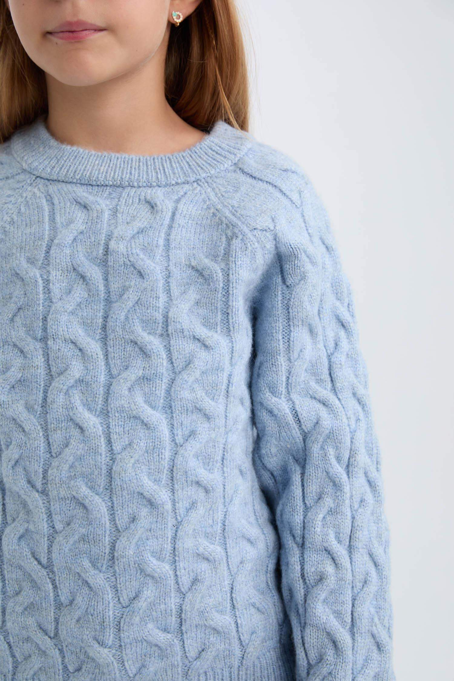 Kız Çocuk Standart Fit Bisiklet Yaka Saç Örgülü Triko Kazak