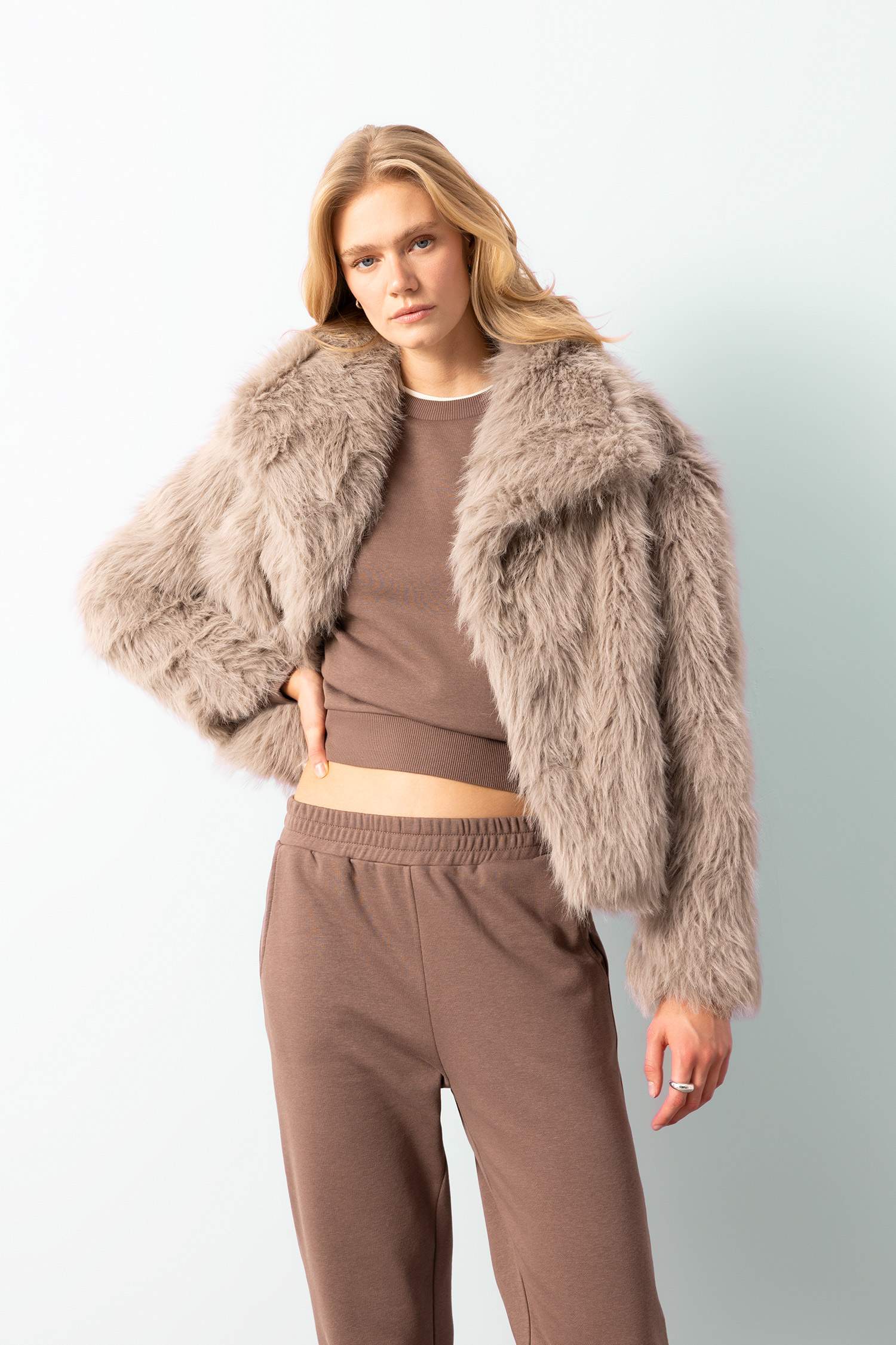 Relax Fit Ceket Yaka Çıtçıtlı Suni Kürk Mont