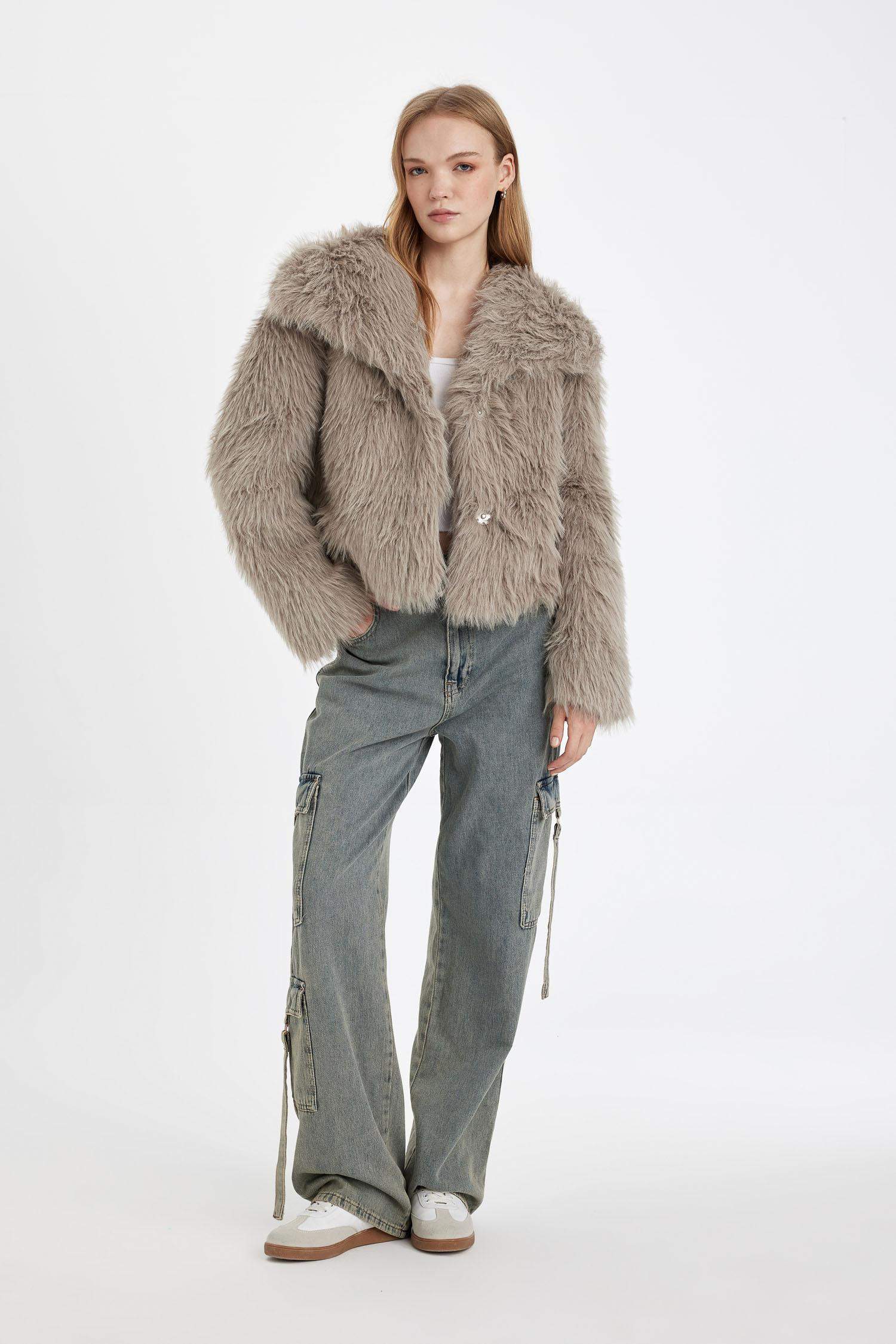 Relax Fit Ceket Yaka Çıtçıtlı Suni Kürk Mont