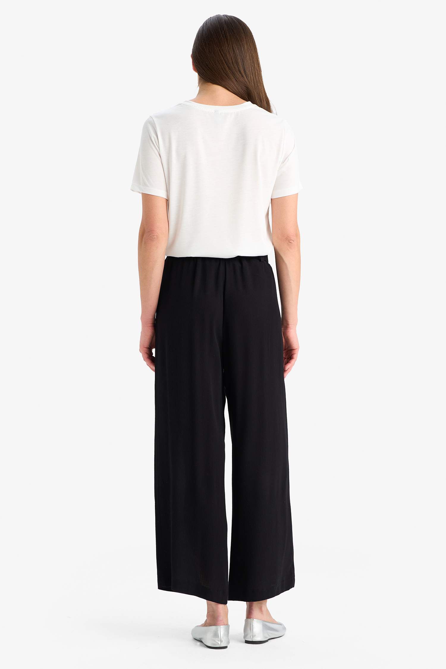 Culotte Beli Lastikli Geniş Paça Kuşaklı Krinkıl Viskon Kapri Pantolon