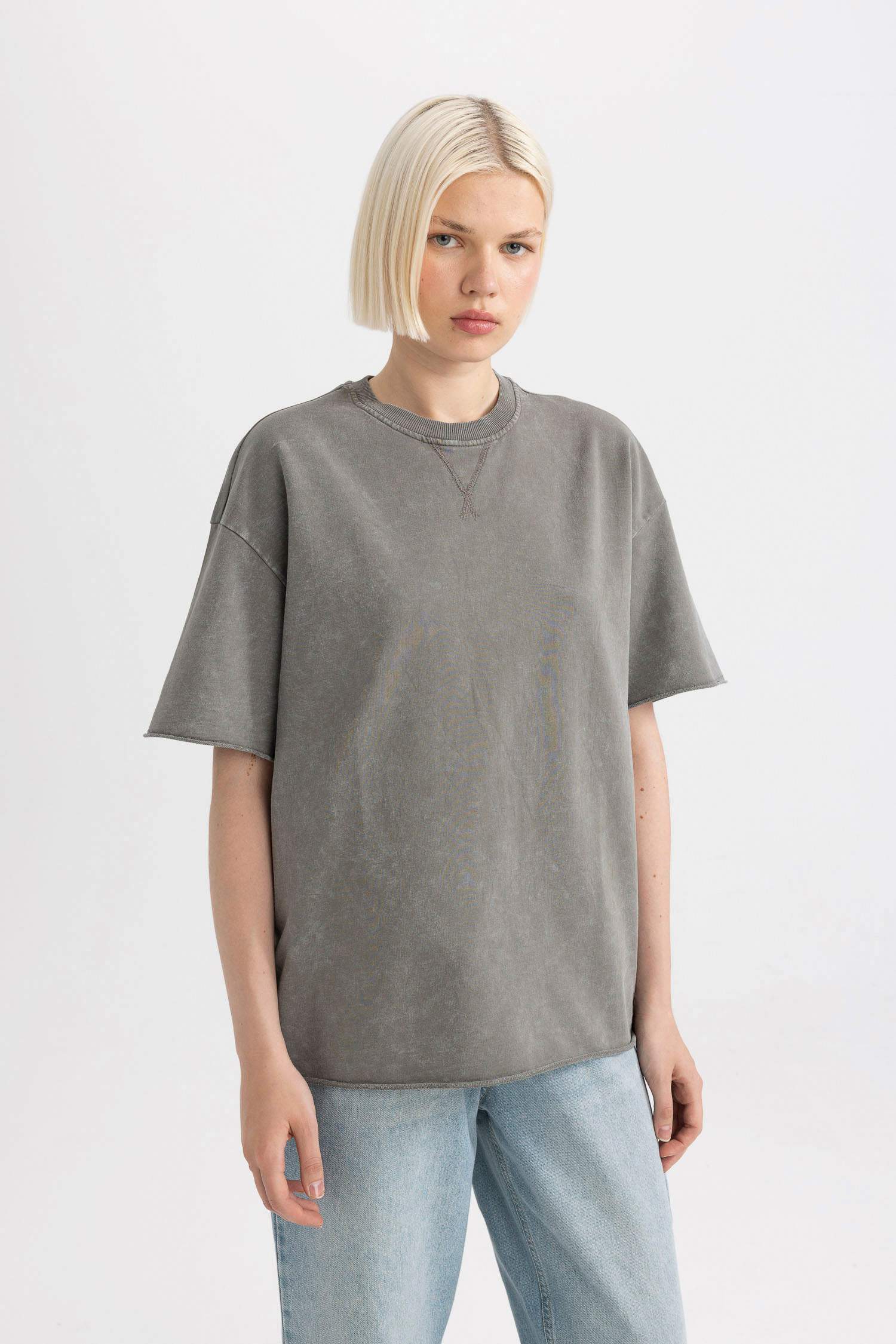 Relax Fit Crew Neck Faded Effect Short Sleeve T-Shirt