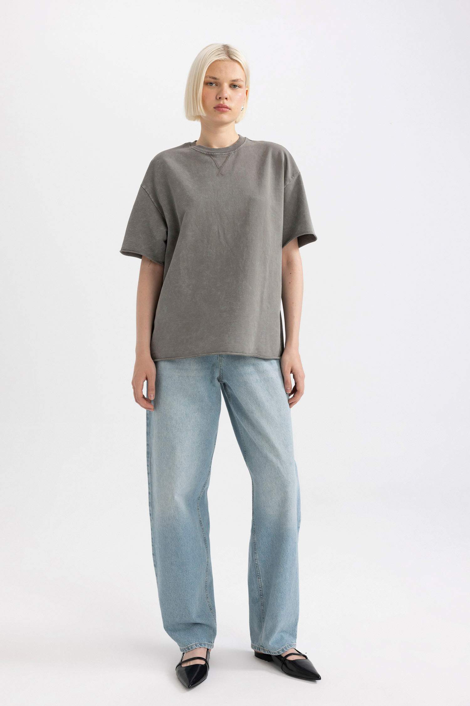 Relax Fit Crew Neck Faded Effect Short Sleeve T-Shirt