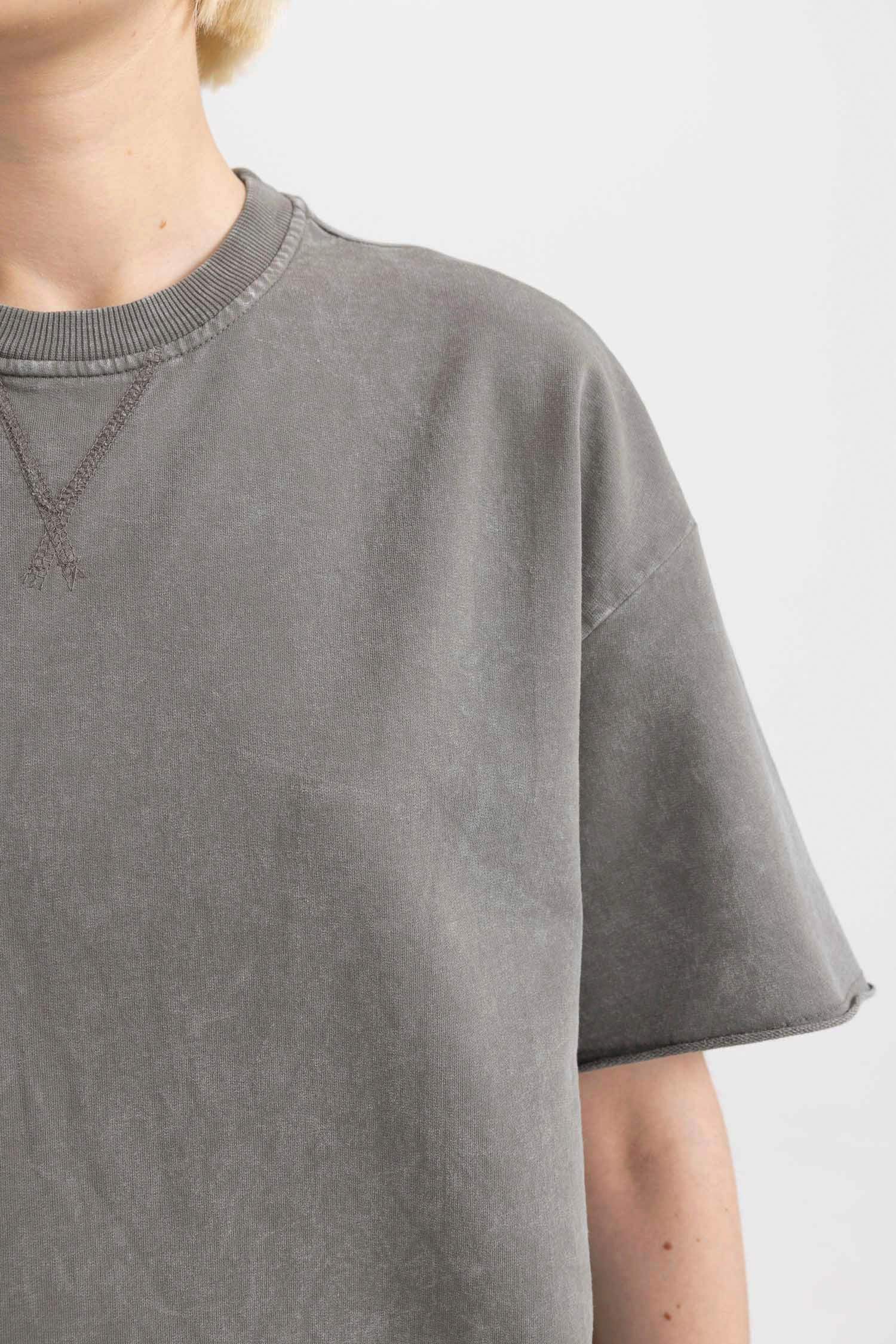 Relax Fit Crew Neck Faded Effect Short Sleeve T-Shirt