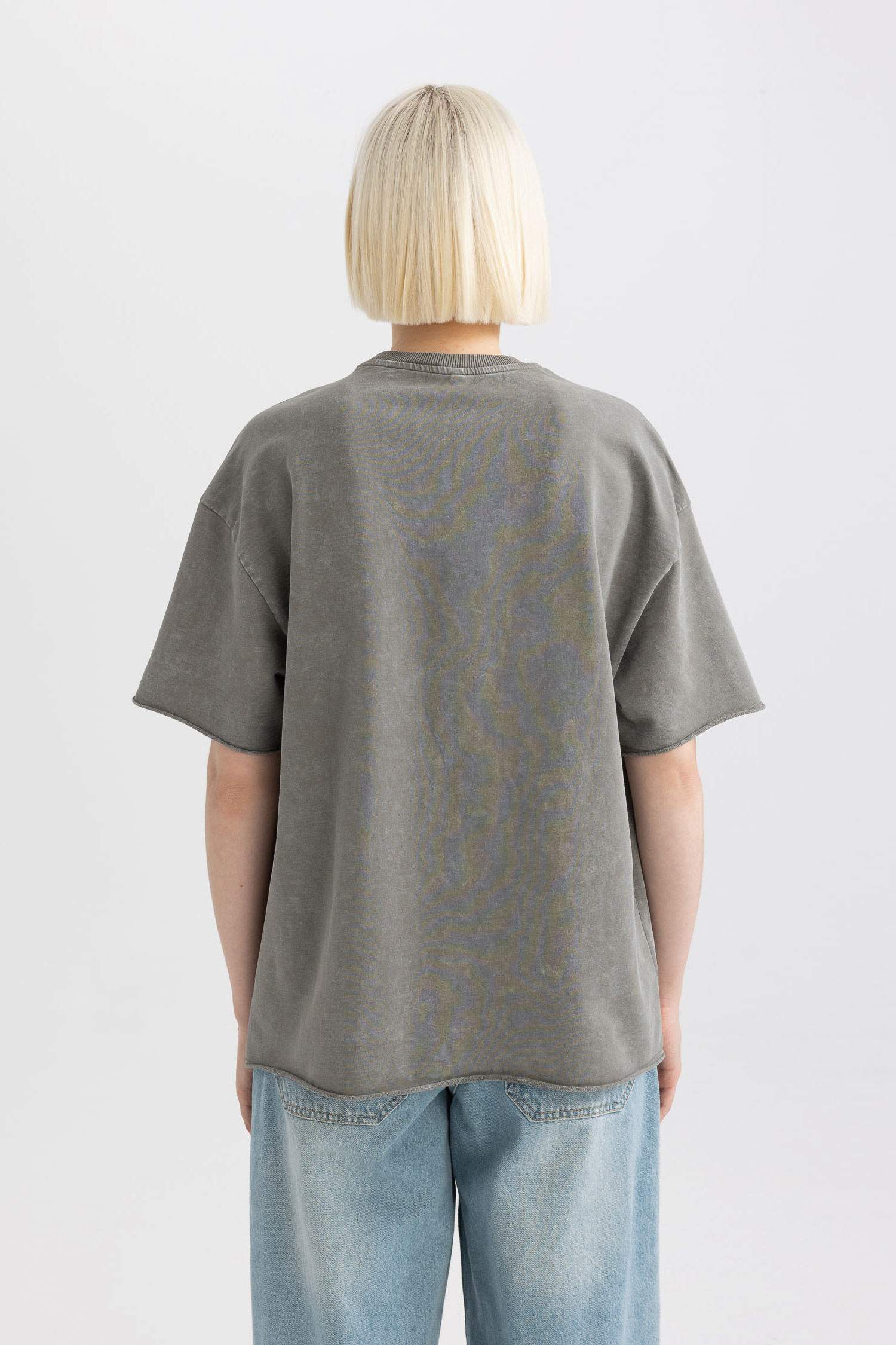 Relax Fit Crew Neck Faded Effect Short Sleeve T-Shirt