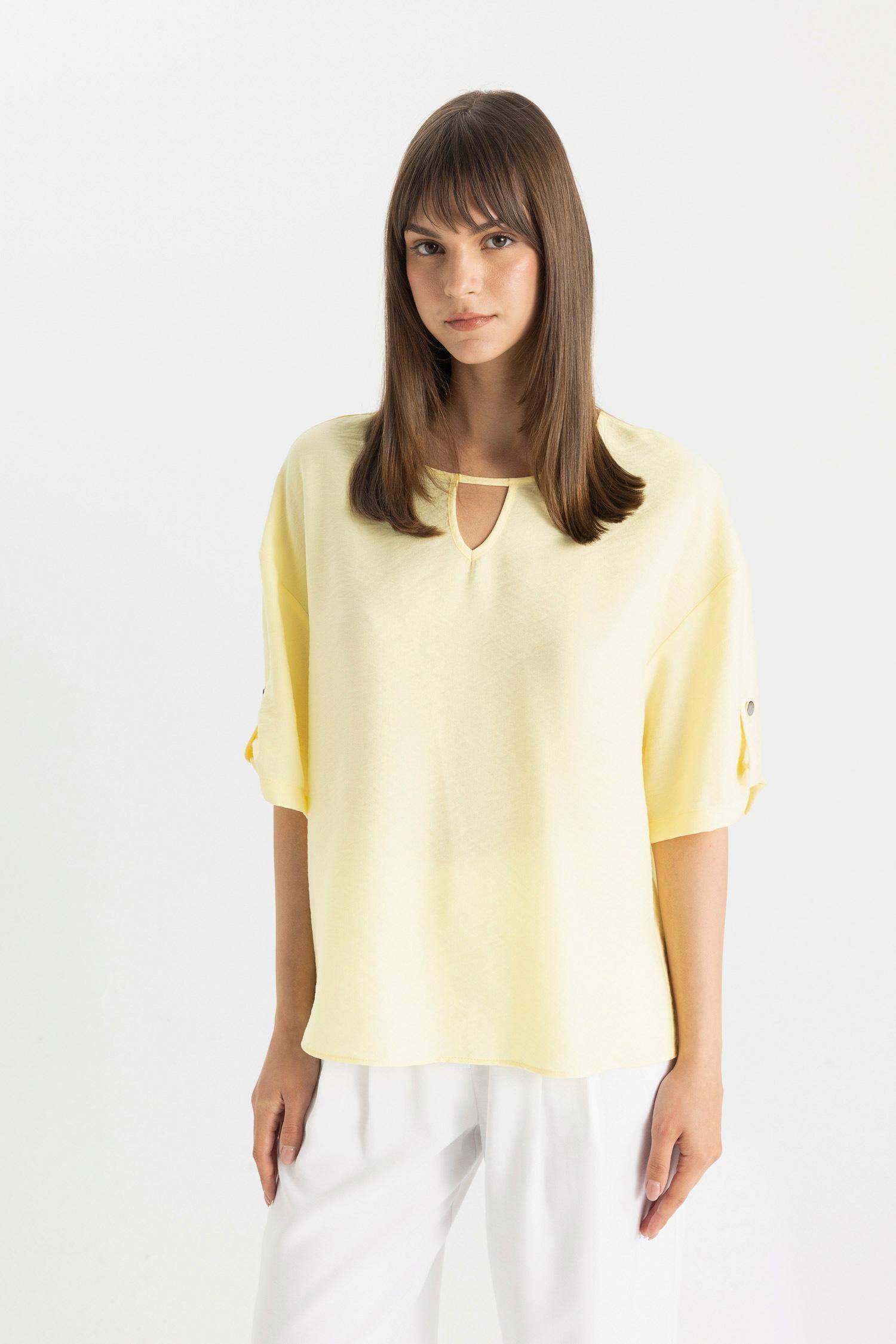Regular Fit Round Collar Short Sleeve Blouse