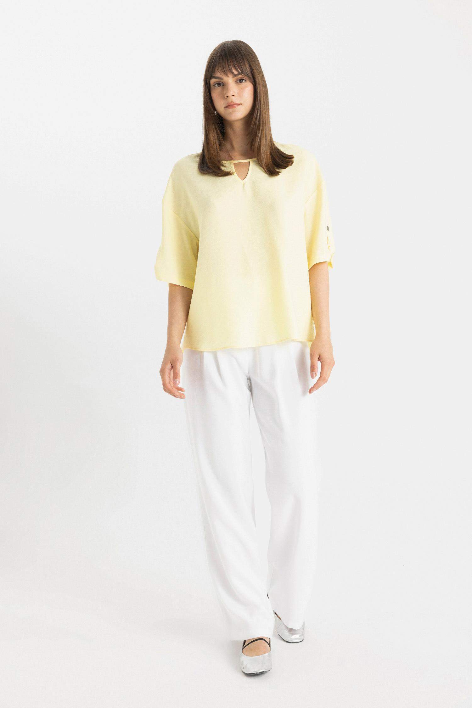 Regular Fit Round Collar Short Sleeve Blouse