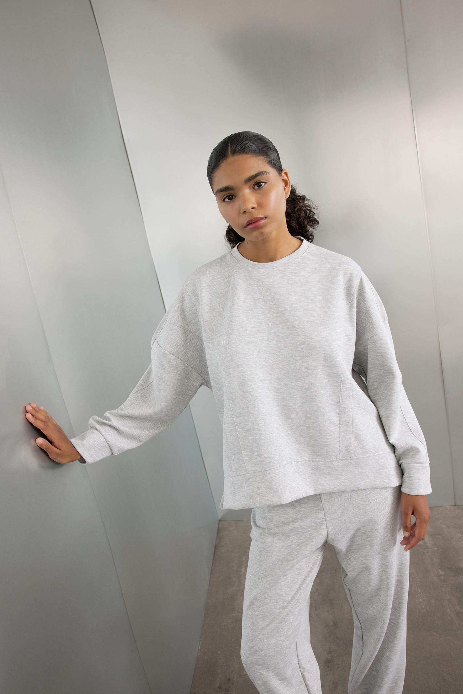 DeFactoFit Crew Neck Scuba Diving Fabric Sports Sweatshirt