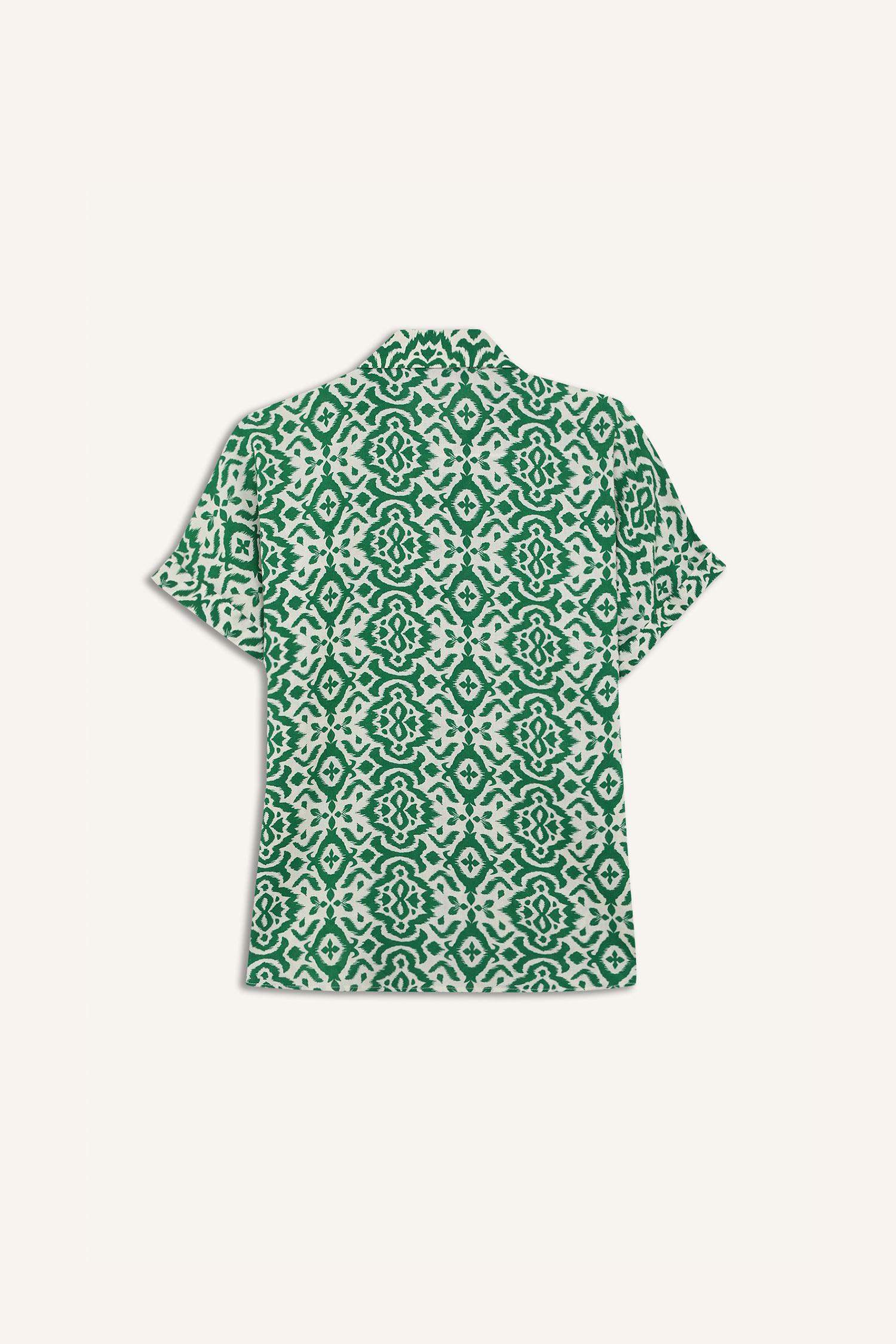 قميص نص ردن قصة عادية