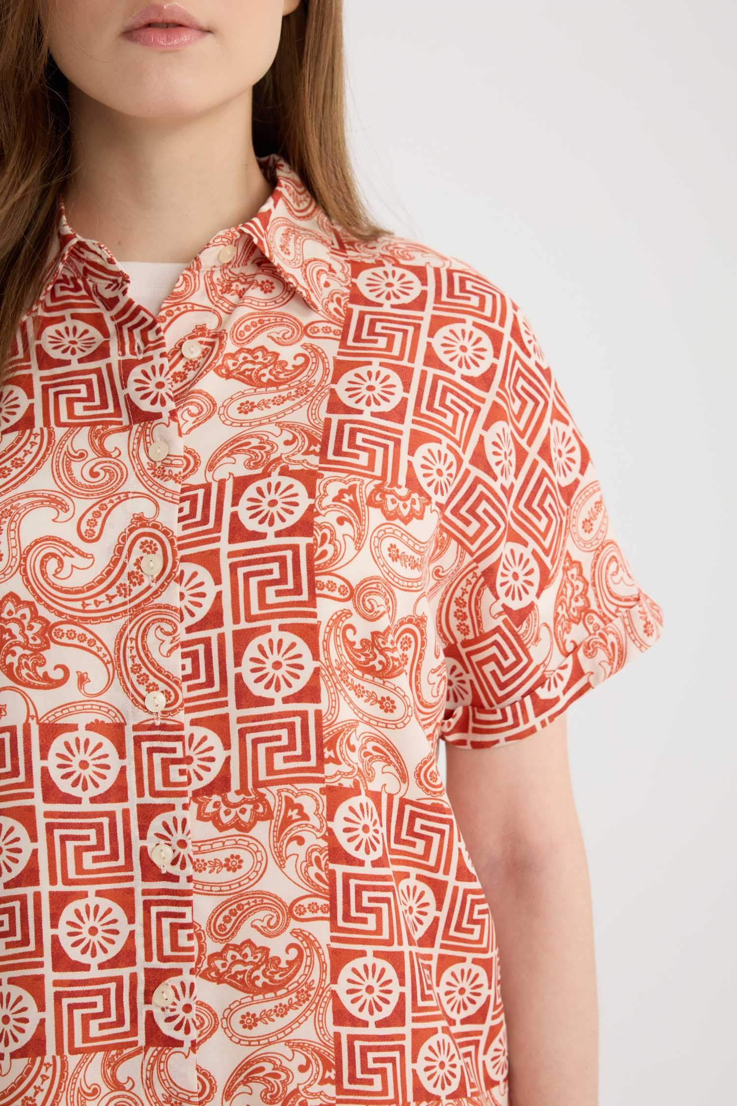 Regular Fit Desenli Kısa Kollu Gömlek