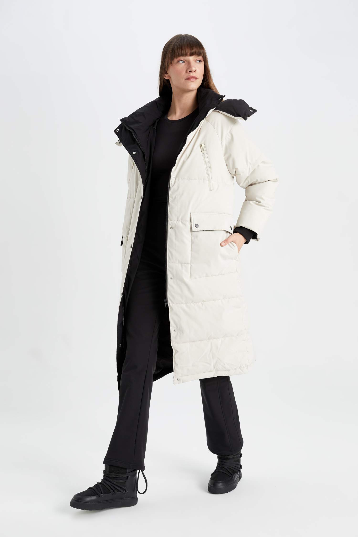 бас киімді Пальто