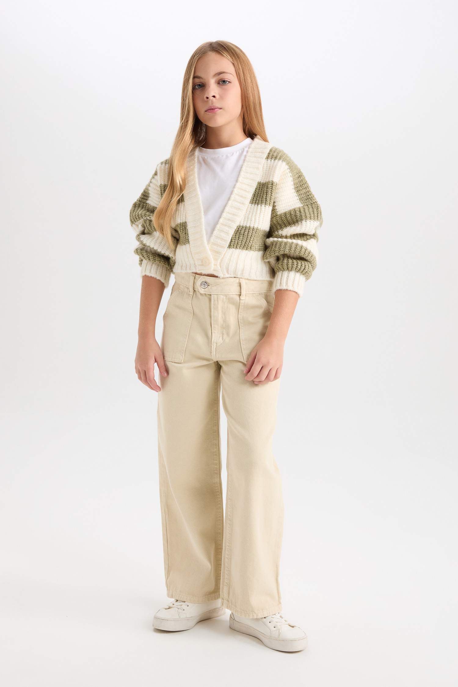 Kız Çocuk V Yaka Çizgili Düğmeli Triko Hırka