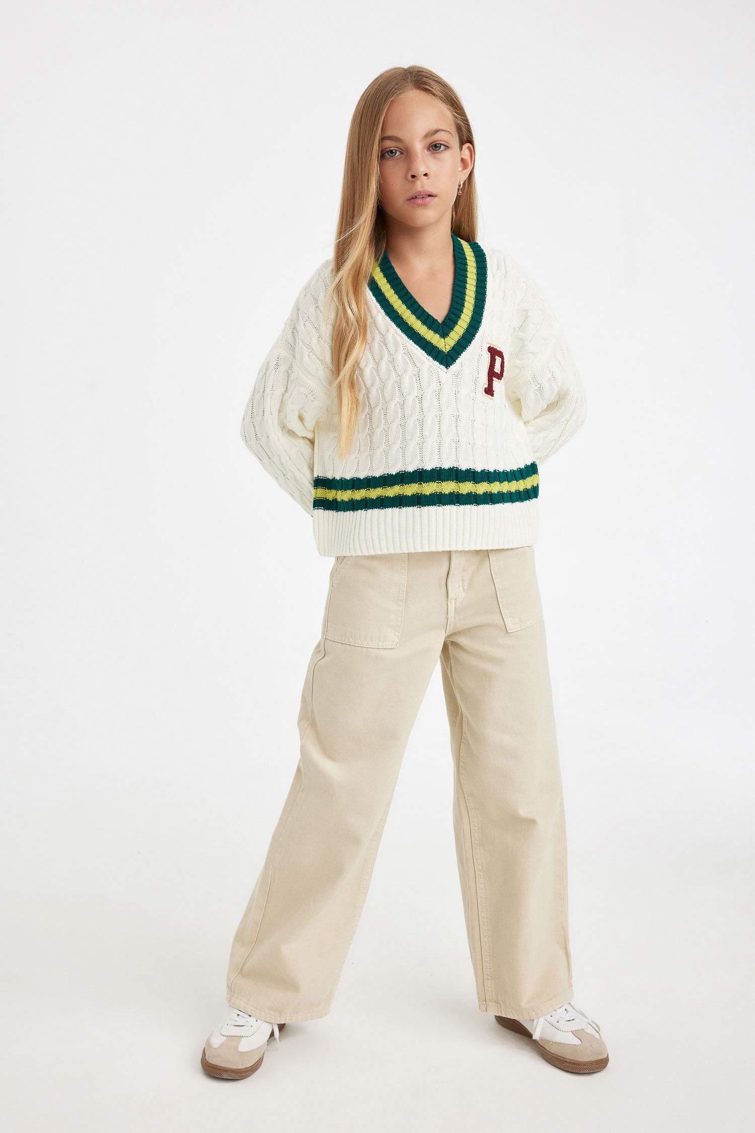 Kız Çocuk Okul Standart Fit V Yaka Triko Kazak