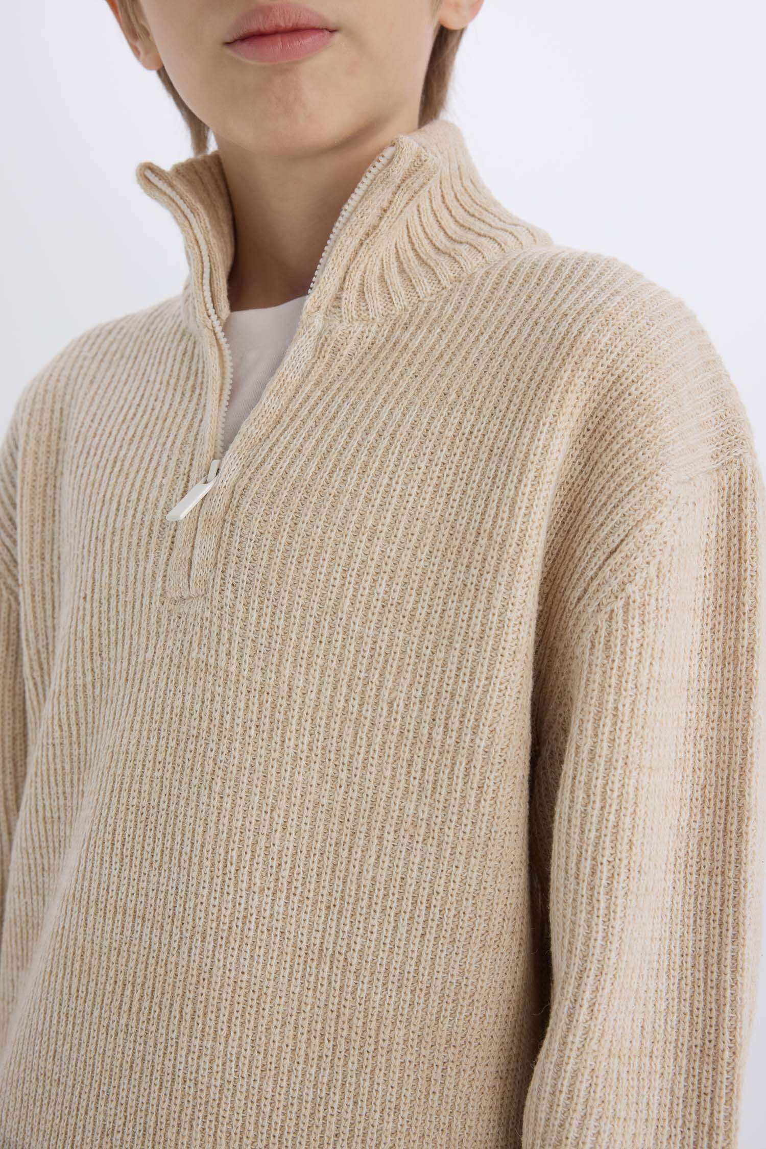 Boy Regular Fit Zip-Up Turtle Neck Pullover