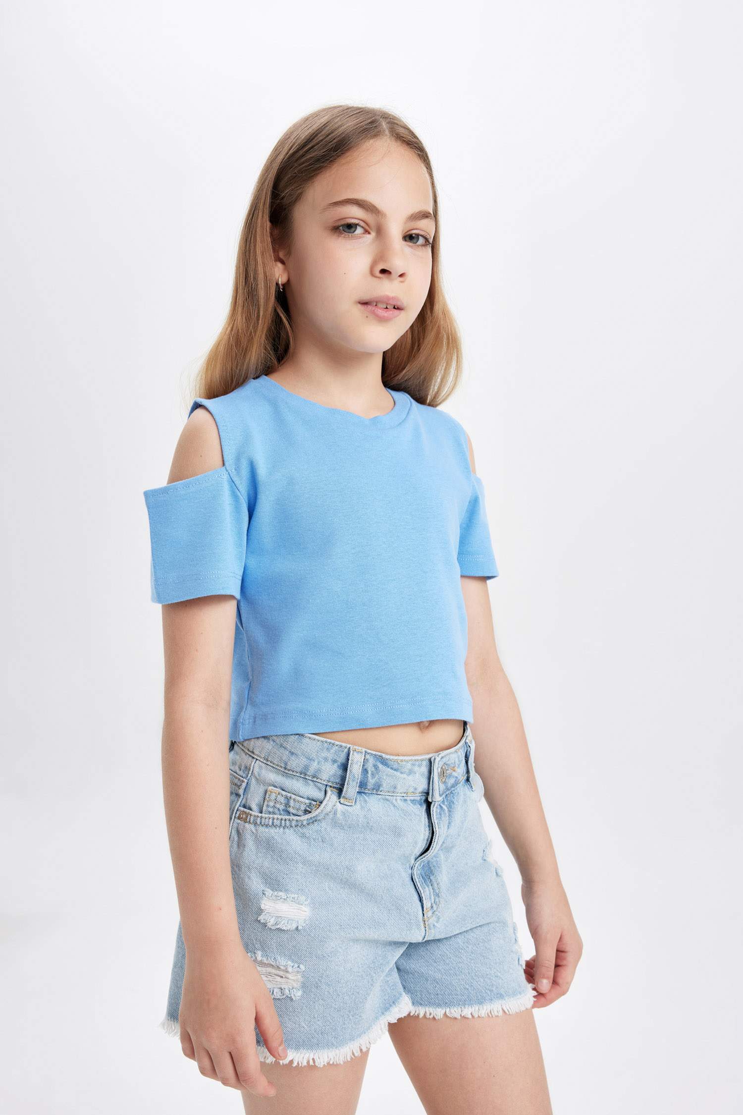 تيشيرت نص ردن بناتي سادة سليم فيت