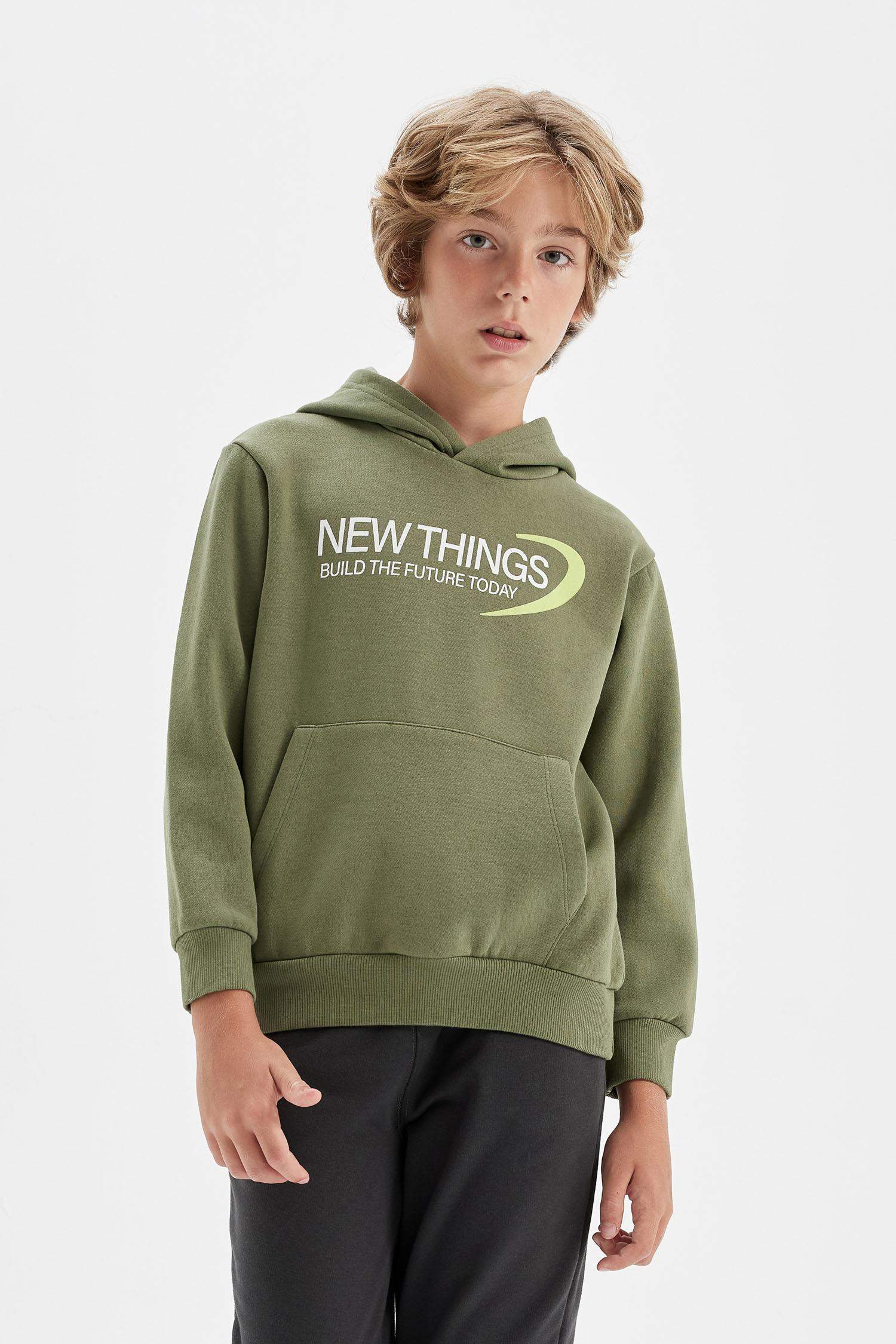 سويت شيرت اولادي قصة عادية بكابيشون وطبعة من الخلف