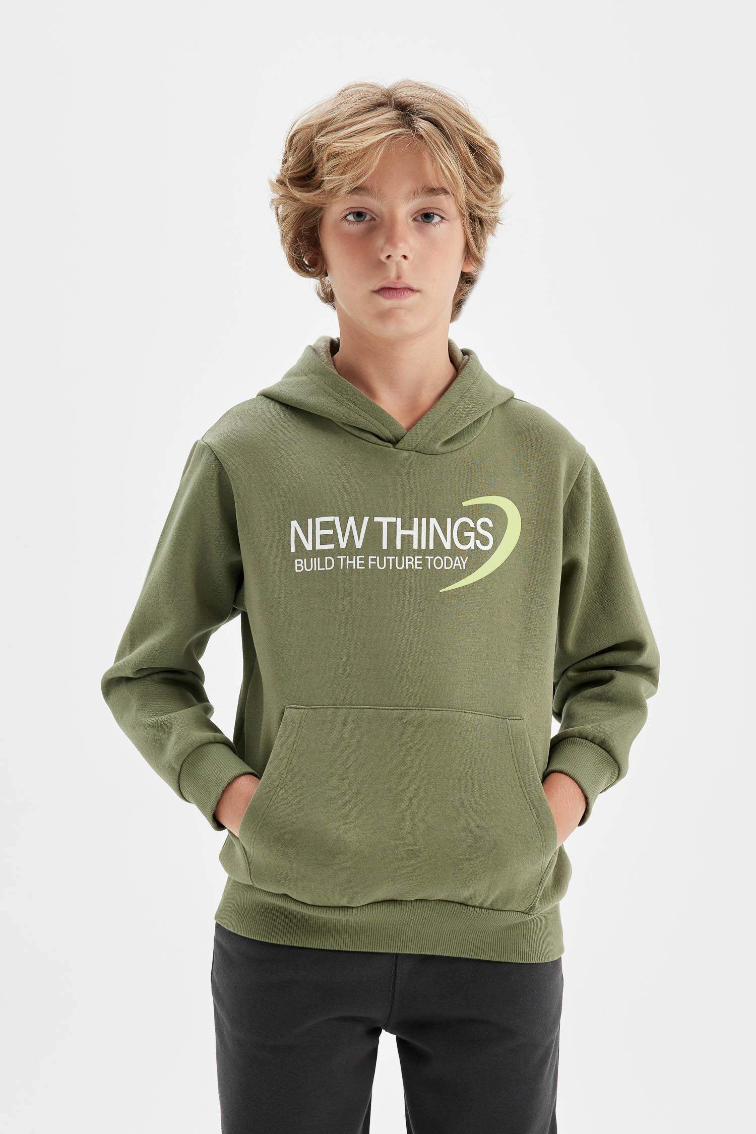 سويت شيرت اولادي قصة عادية بكابيشون وطبعة من الخلف