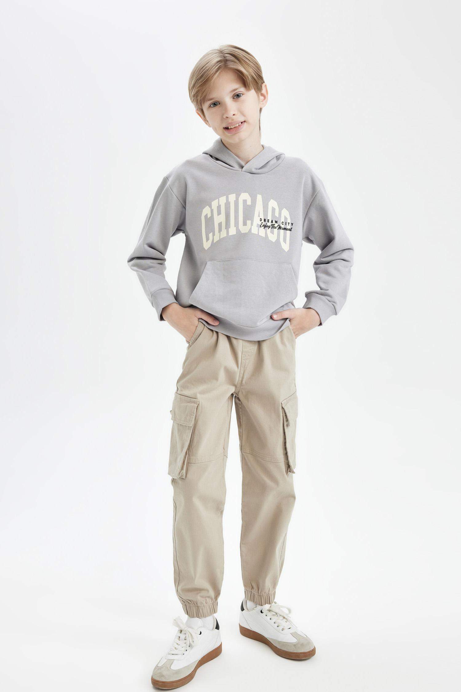 Erkek Çocuk Kapüşonlu Cepli Baskılı Sweatshirt