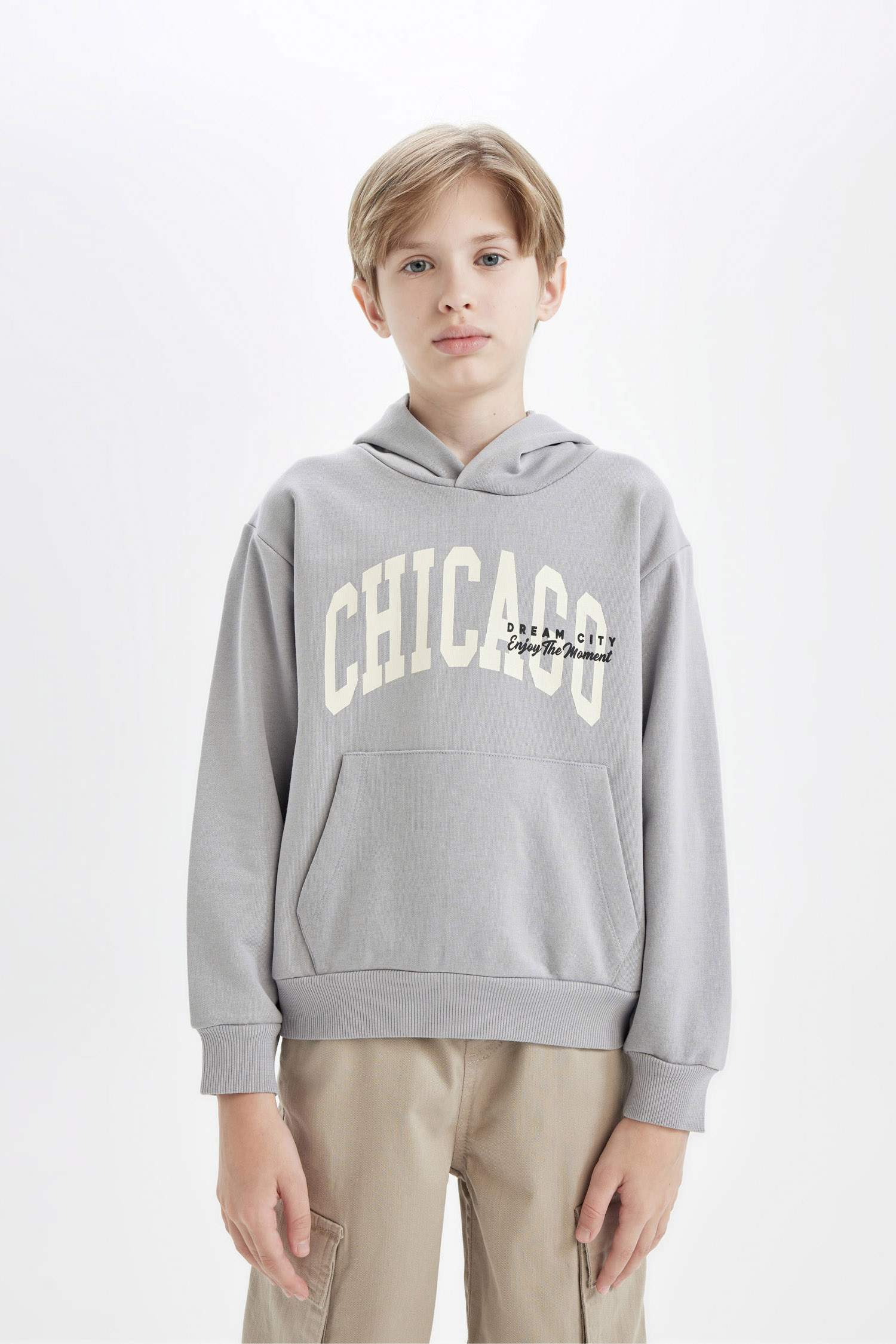 Erkek Çocuk Kapüşonlu Cepli Baskılı Sweatshirt