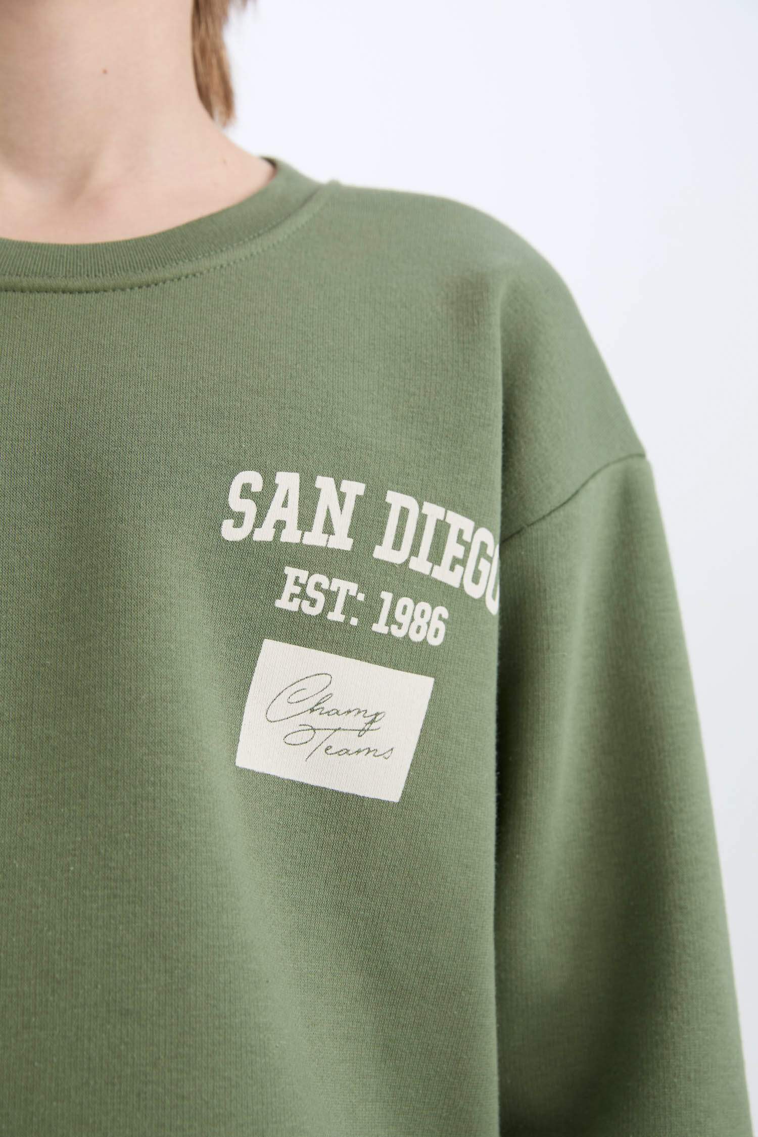 Erkek Çocuk Oversize Geniş Kalıp Bisiklet Yaka Sırt Baskılı Sweatshirt