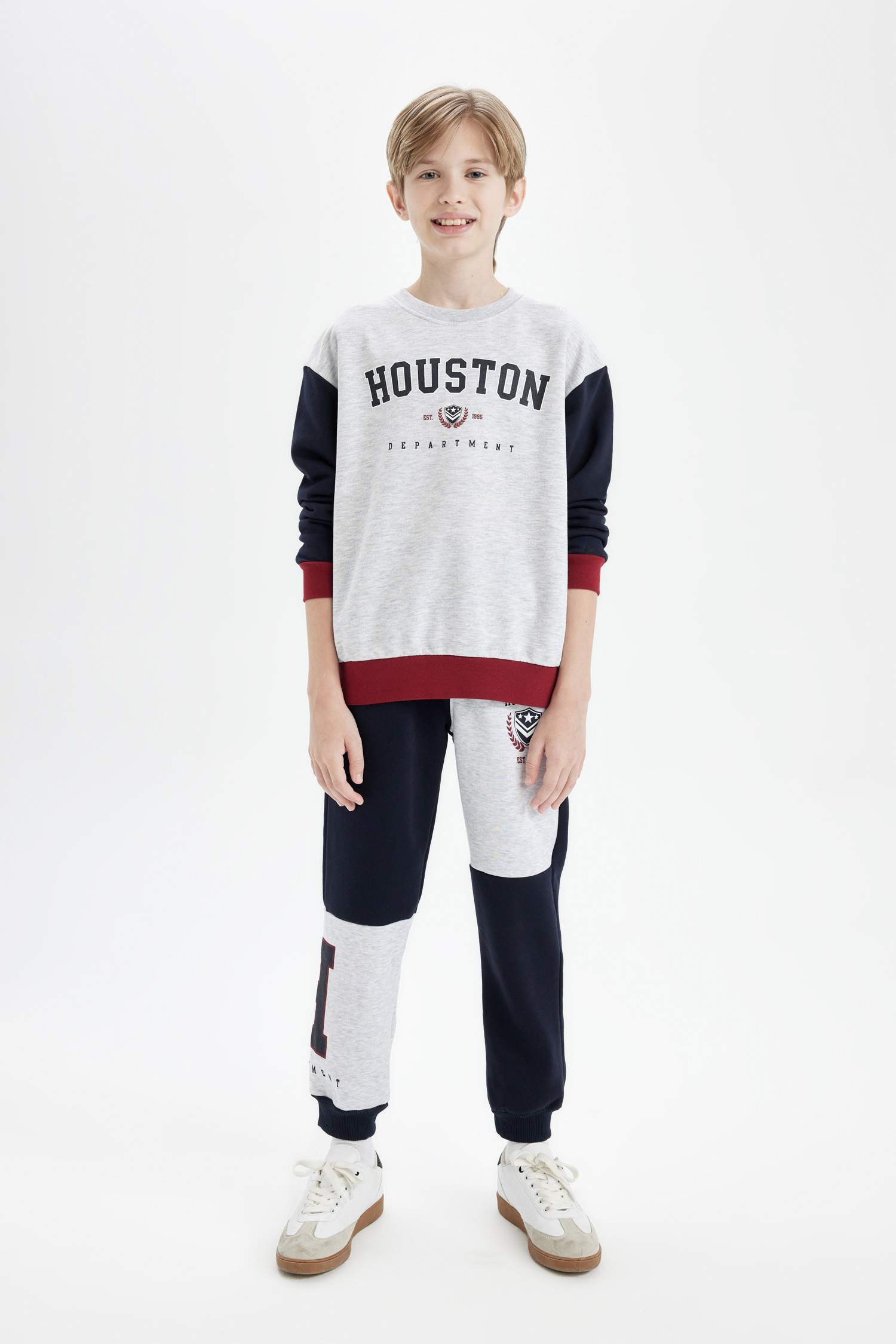 Свитшот оверсайз с принтом для мальчиков