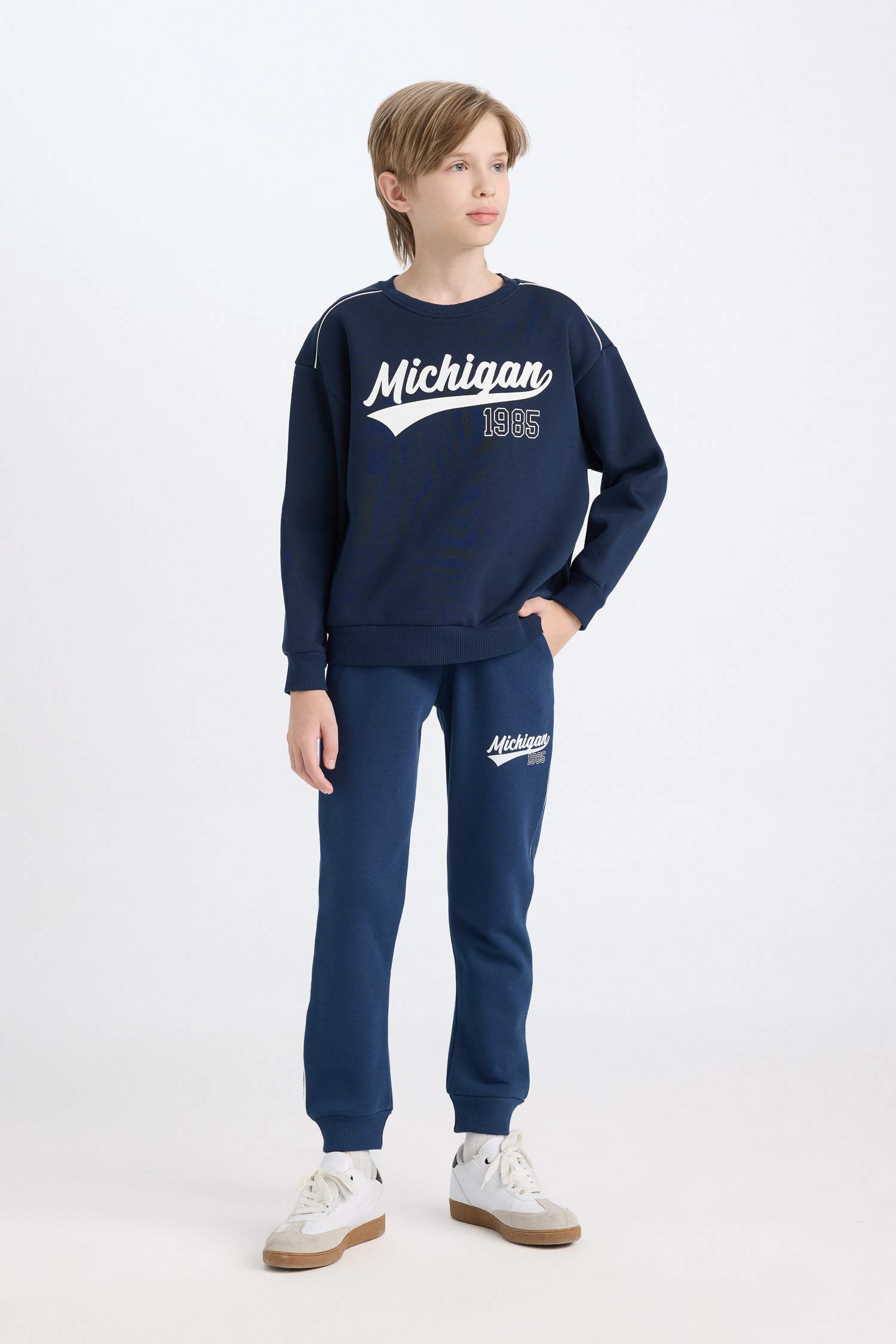 Erkek Çocuk Lacivert Oversize Geniş Kalıp Bisiklet Yaka Baskılı Sweatshirt