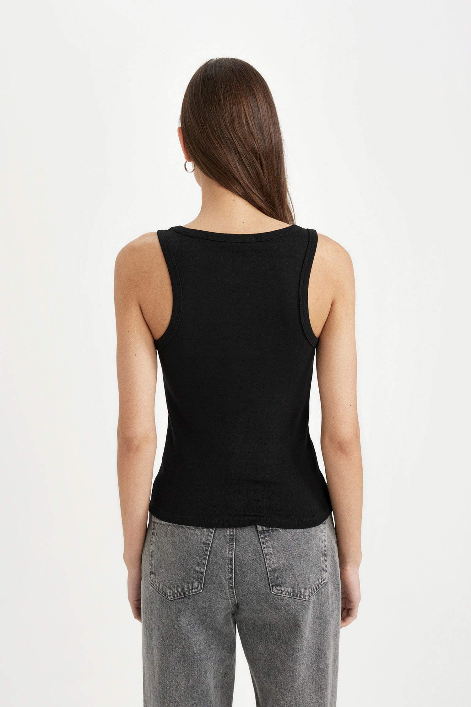 Slim Fit Dar Kesim U Yaka Basic Düz Ribana Atlet