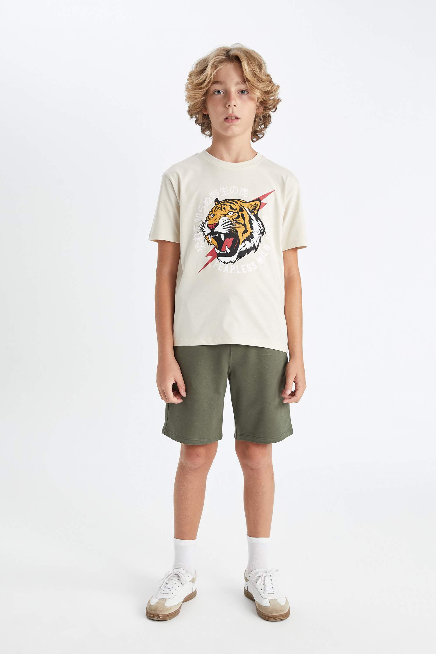 سيت ولادي شورت وتيشيرت - قطعتين