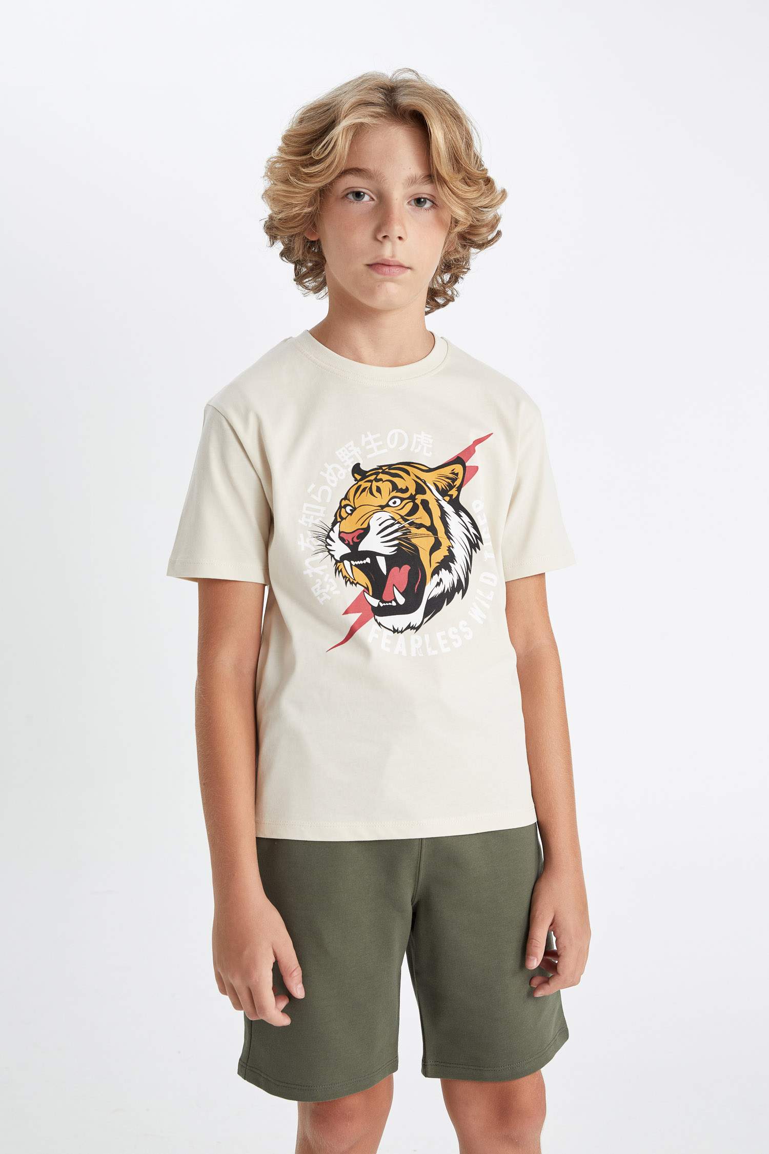 سيت ولادي شورت وتيشيرت - قطعتين