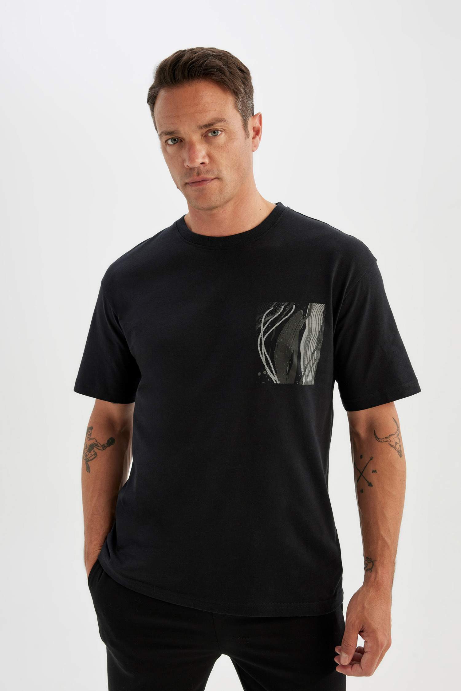 Relax Fit Bisiklet Yaka Baskılı Kısa Kollu Tişört