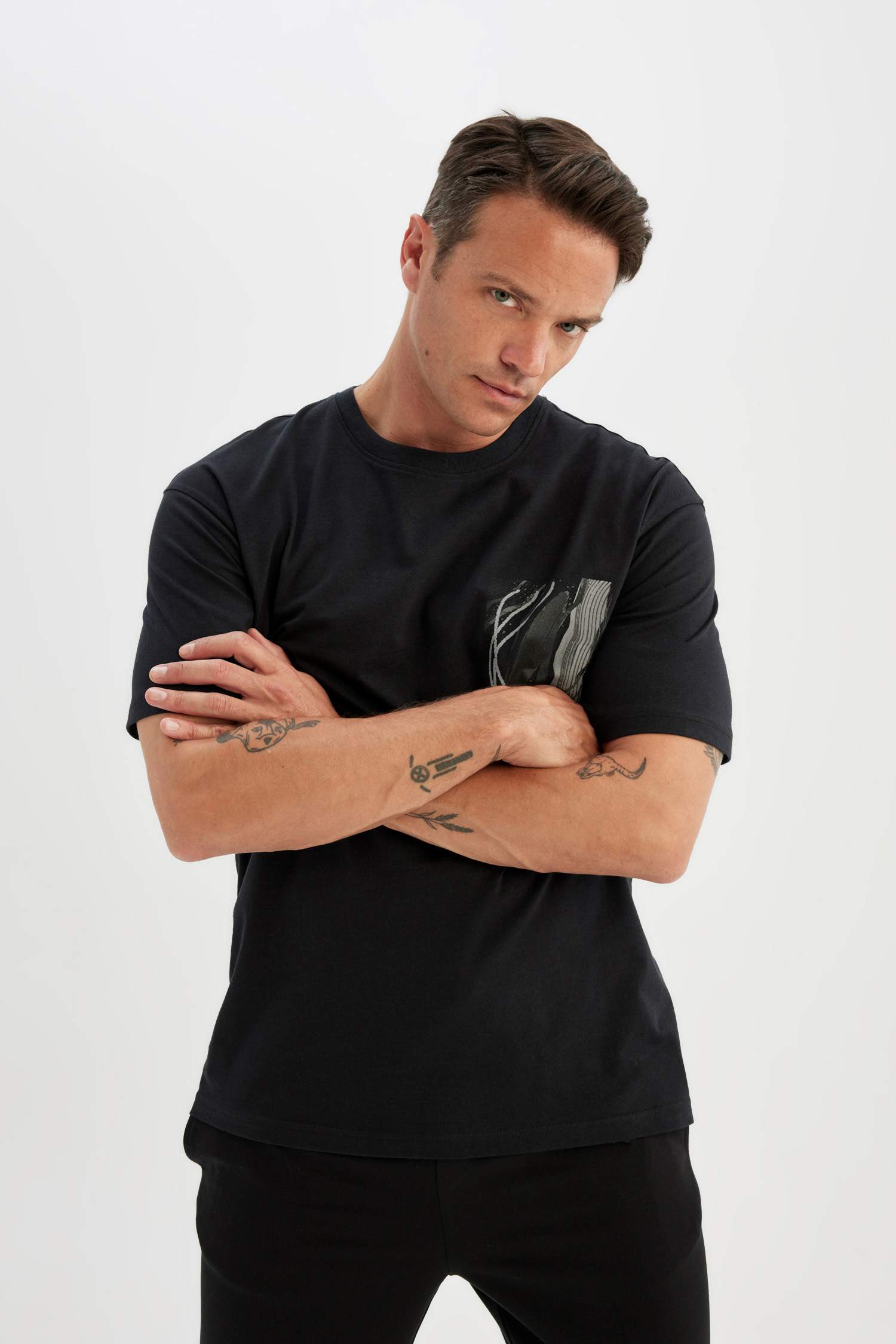 Relax Fit Bisiklet Yaka Baskılı Kısa Kollu Tişört