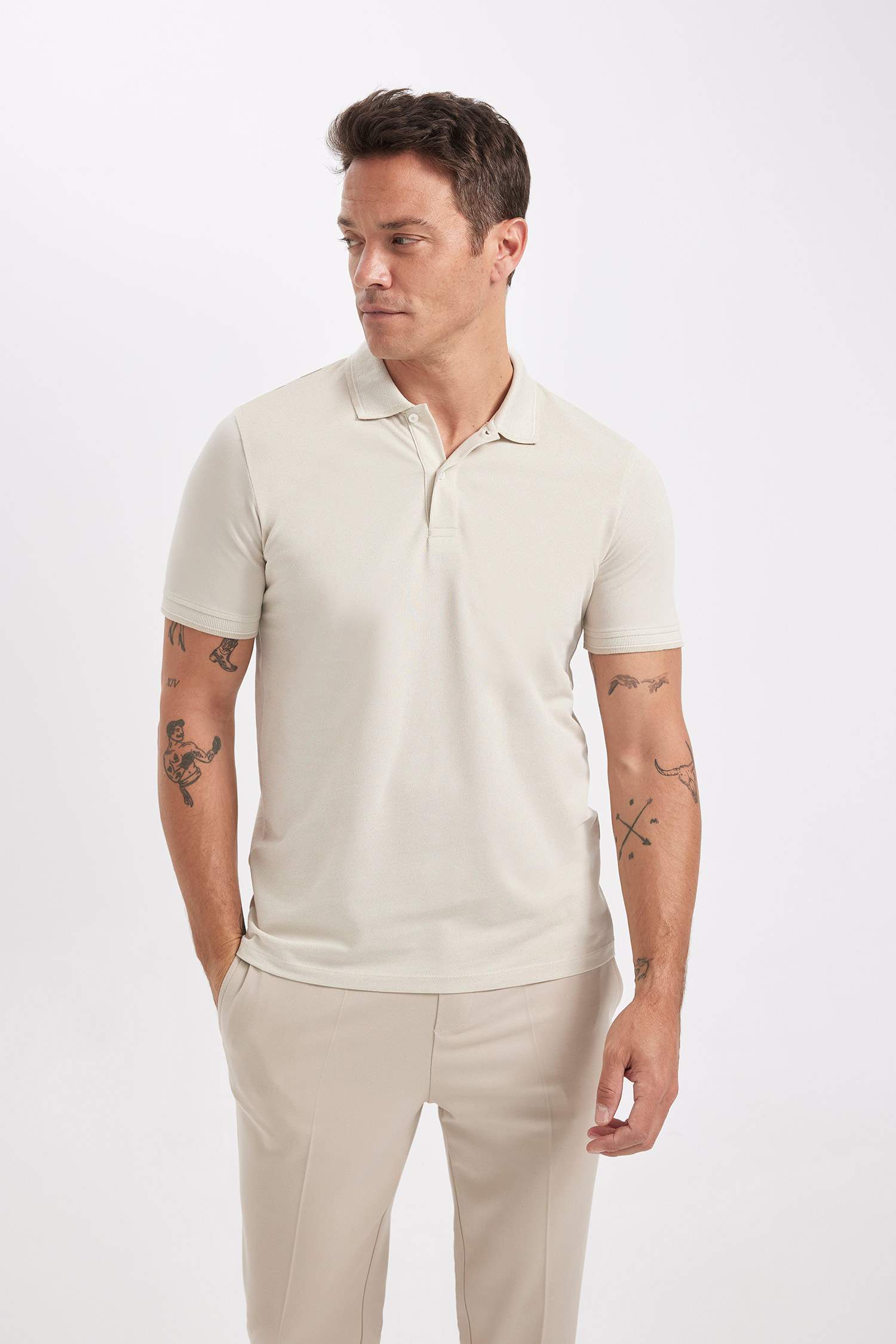 Slim Fit Dar Kesim Polo Yaka Kısa Kollu Pamuklu Tişört