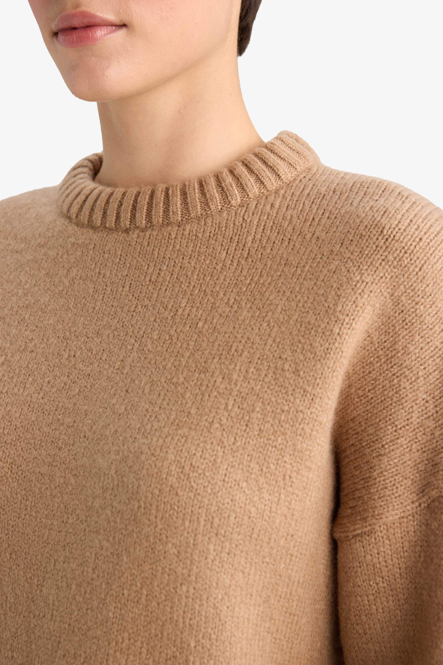Oversize Fit Crew Neck Knitwear Pullover