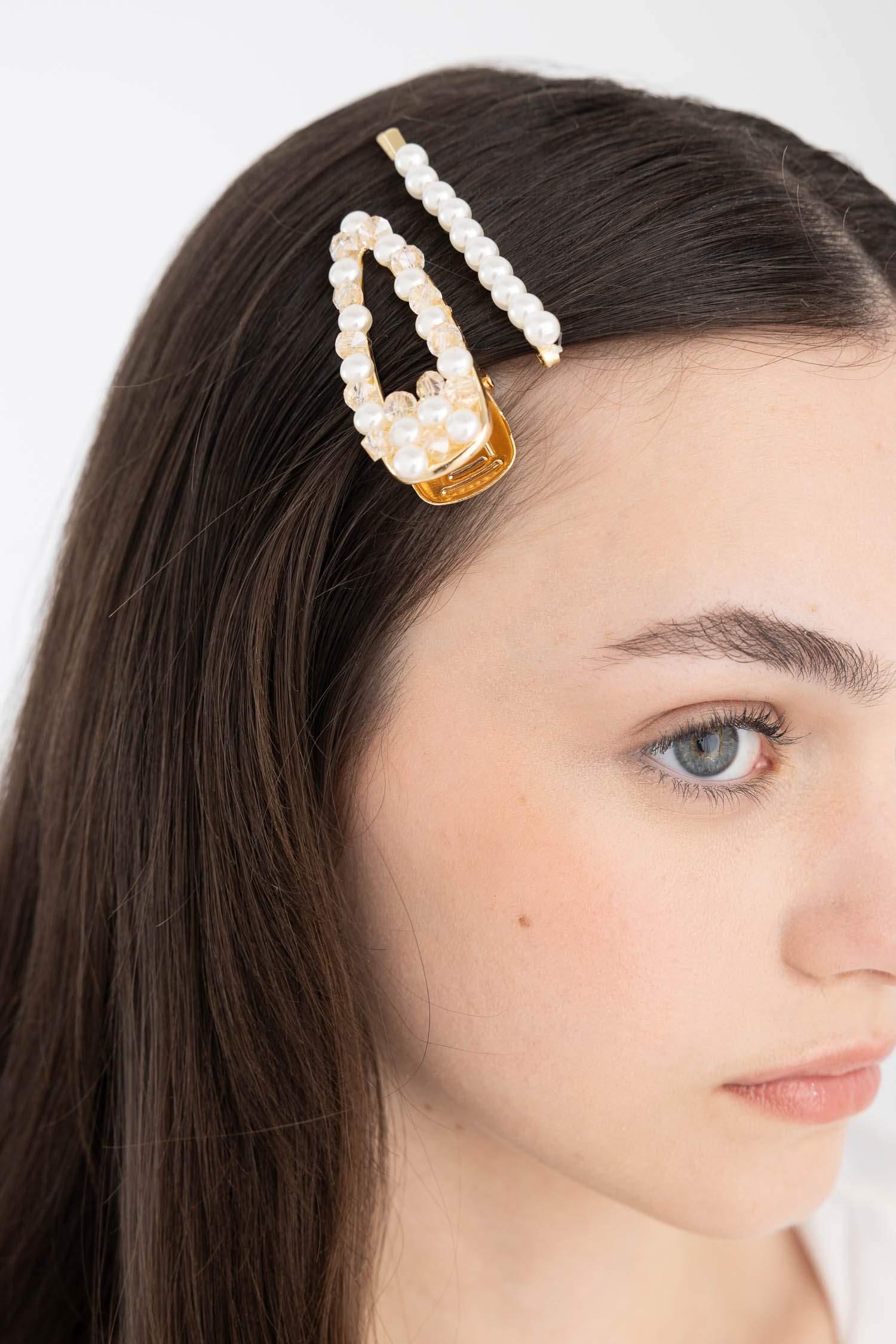 Woman 3 Piece Pearl Detailed Gold Latch Buckle Clips