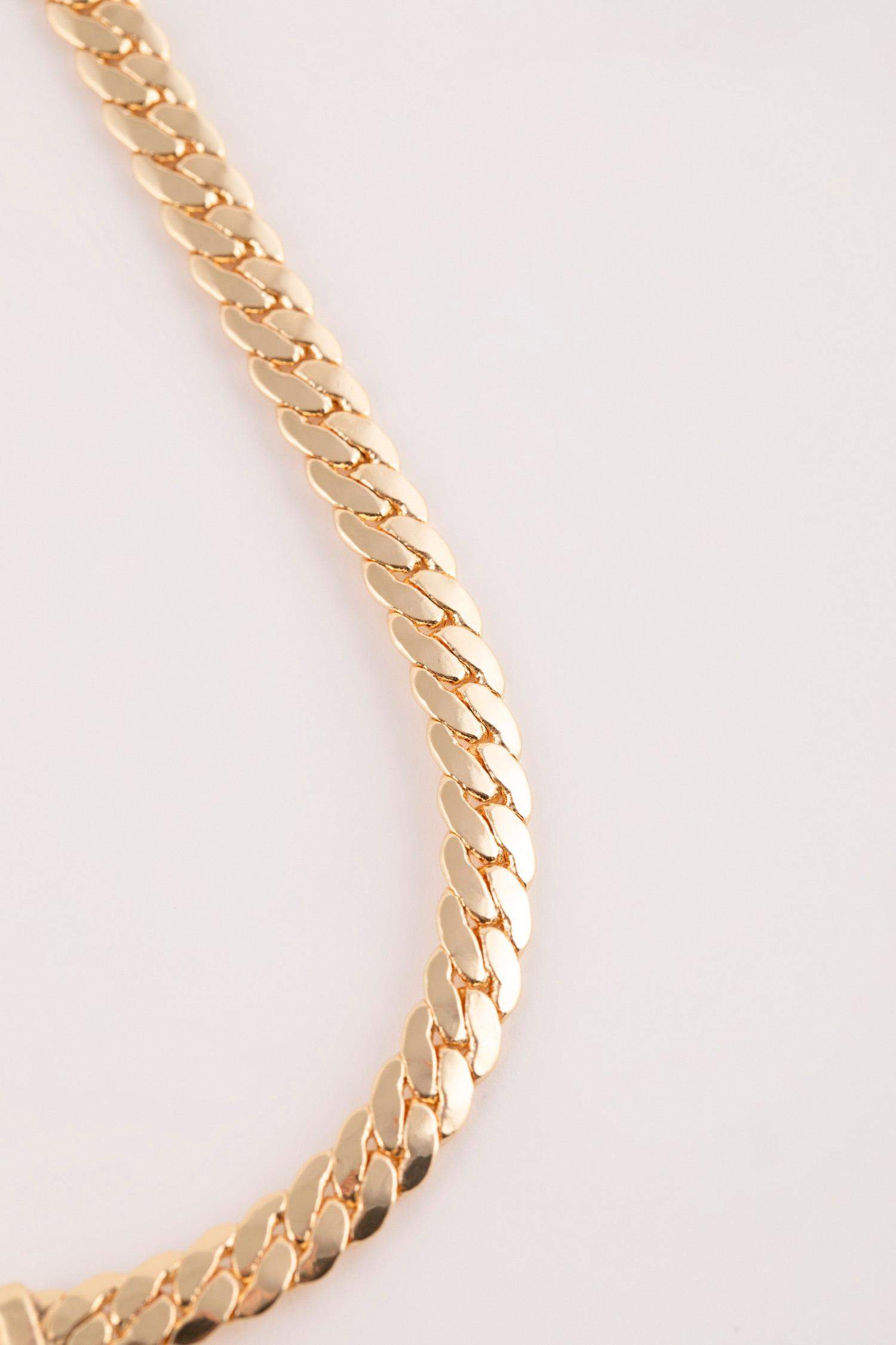 سلسلة نسائية ذهبي على شكل قلب