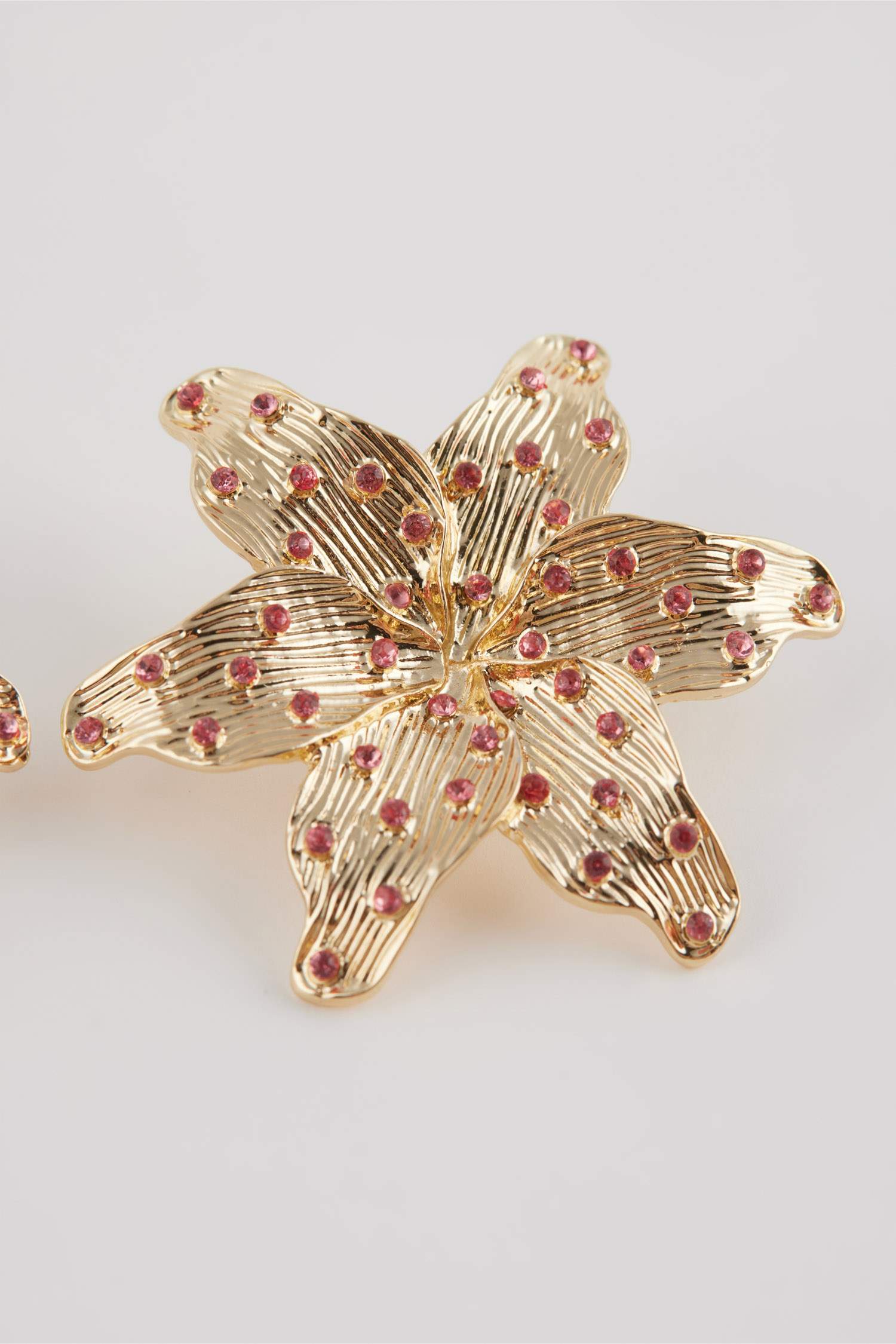 حلق حريمي ذهبي فلورال