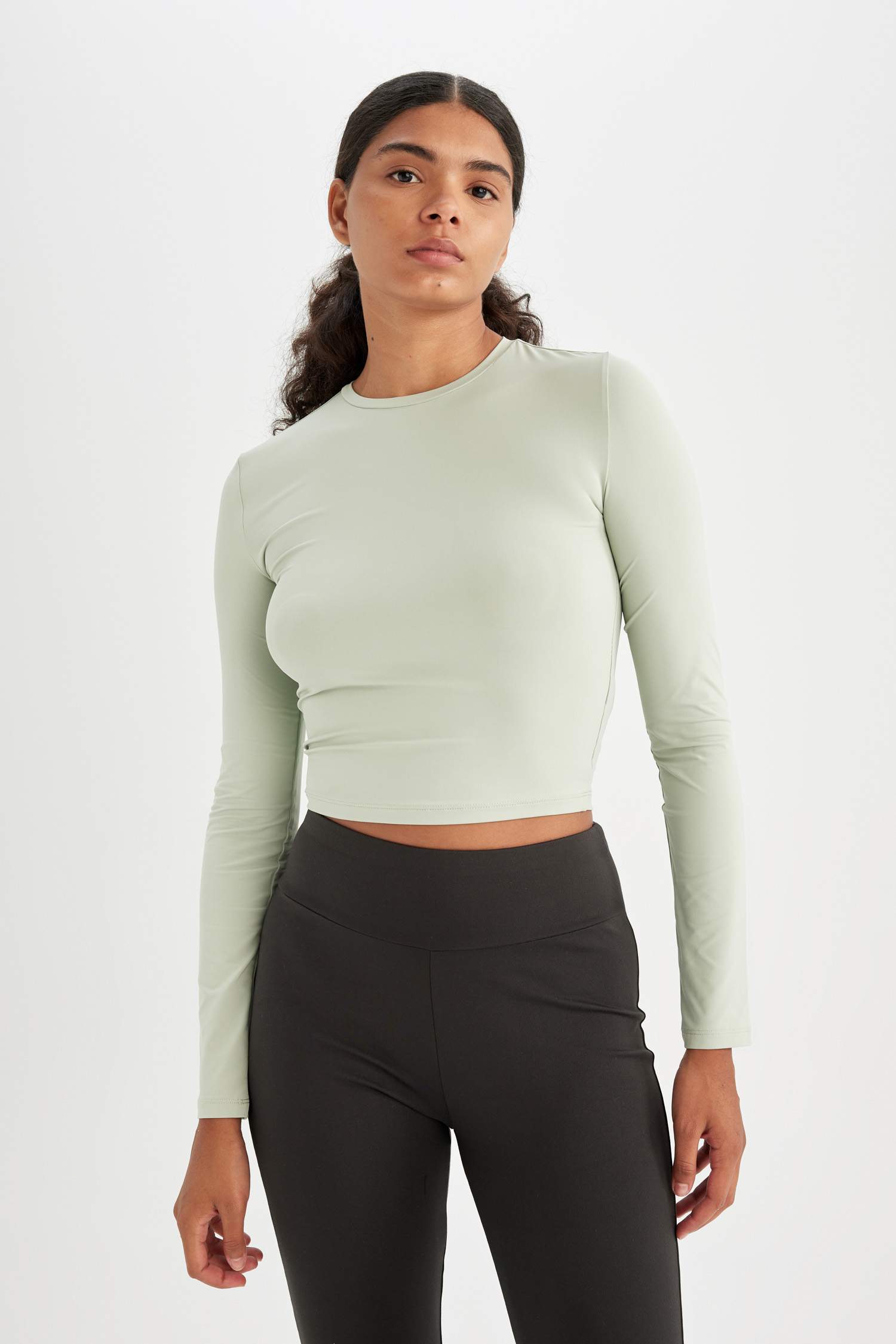 Fitted Vücuda Oturan Bisiklet Yaka Basic Düz Uzun Kollu Tişört