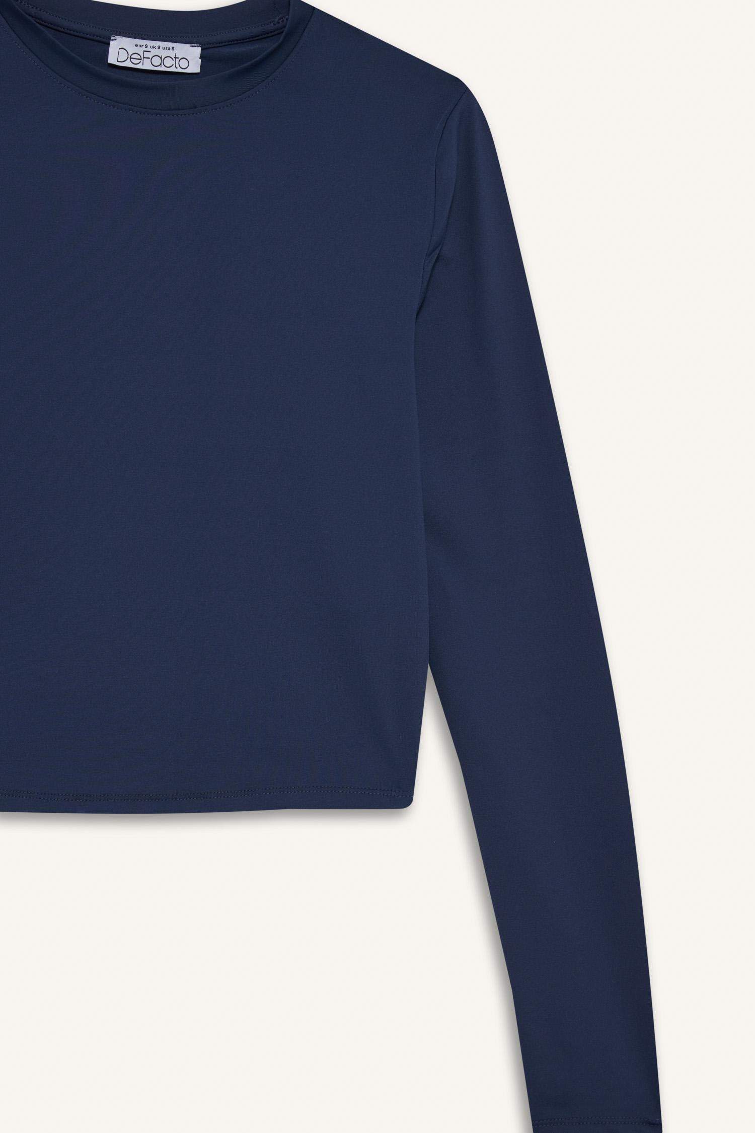 تيشيرت ردن طويل مضلع مخصر بياخة مستديرة